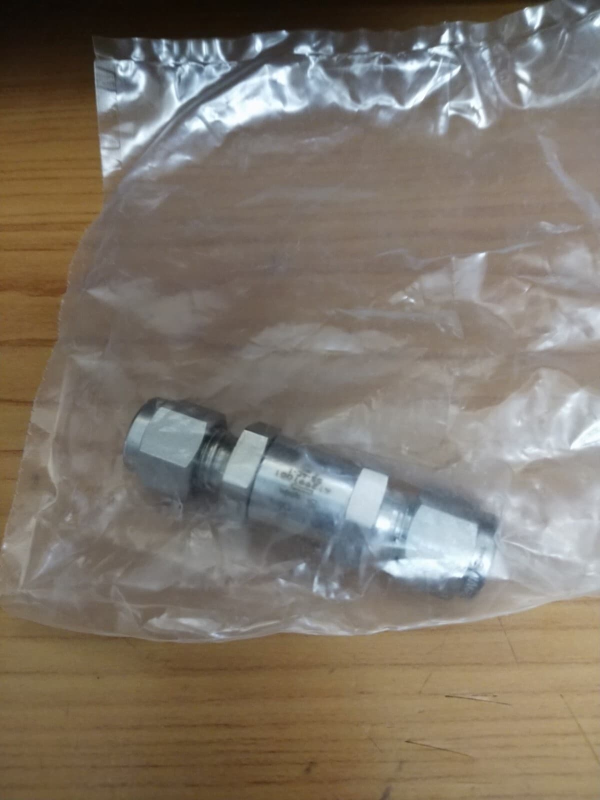 Swagelok SS-4C-1  , 1/4" SS check valve, ,  1 psi cracking pressure