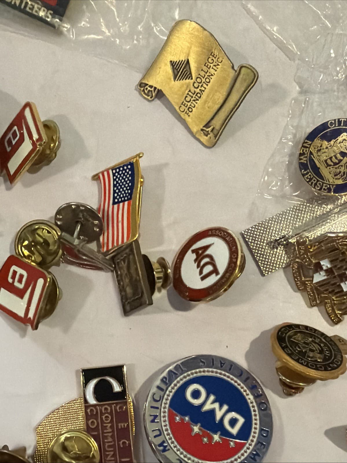 🇺🇸 LARGE LOT Of Miscellaneous Pins As Pictures All VINTAGE 😎 5