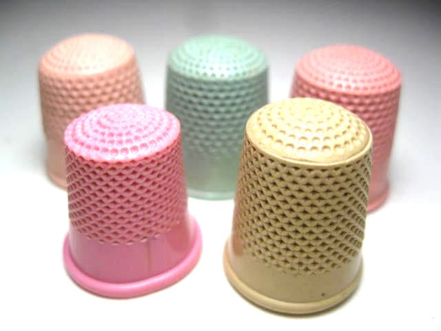 5 Vintage Plastic Thimbles Tan,Pink,Peach,MInt Green (Germany)