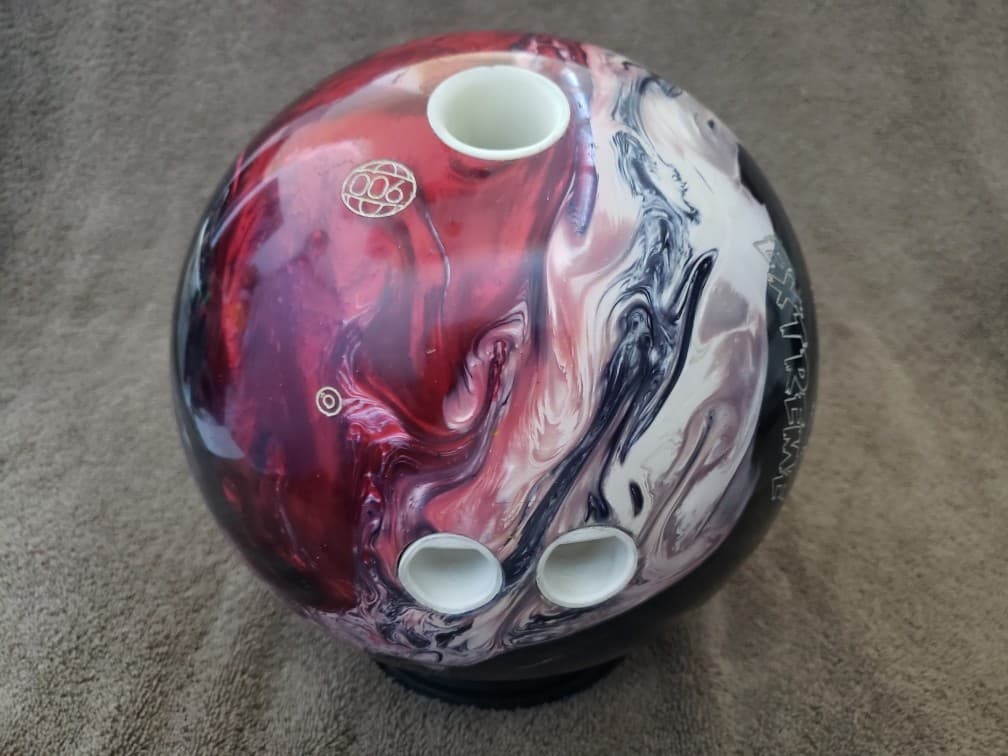 Used, 16lb, 900 Global, Honey Badger Extreme, bowling ball 2