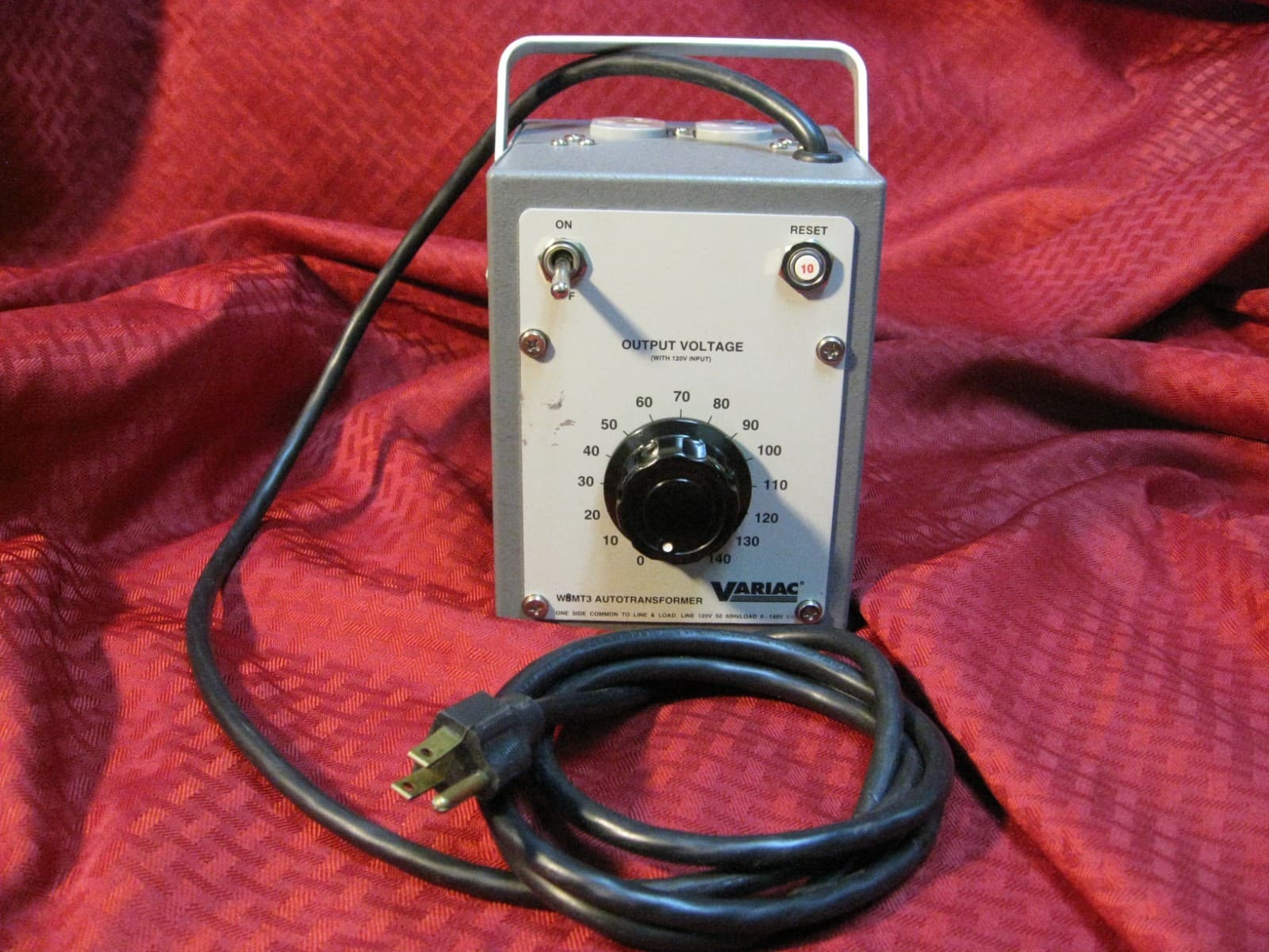 General Radio Variac W8MT3 Autotransformer Load 0-140V 10A grounded bench supply