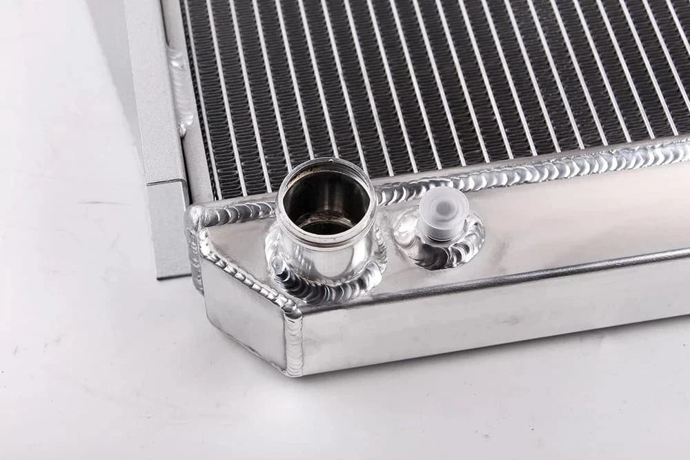 3 Row Core Aluminum Radiator For Toyota 4 Runner Pickup DLX SR5 Base Truck 3.0L 6