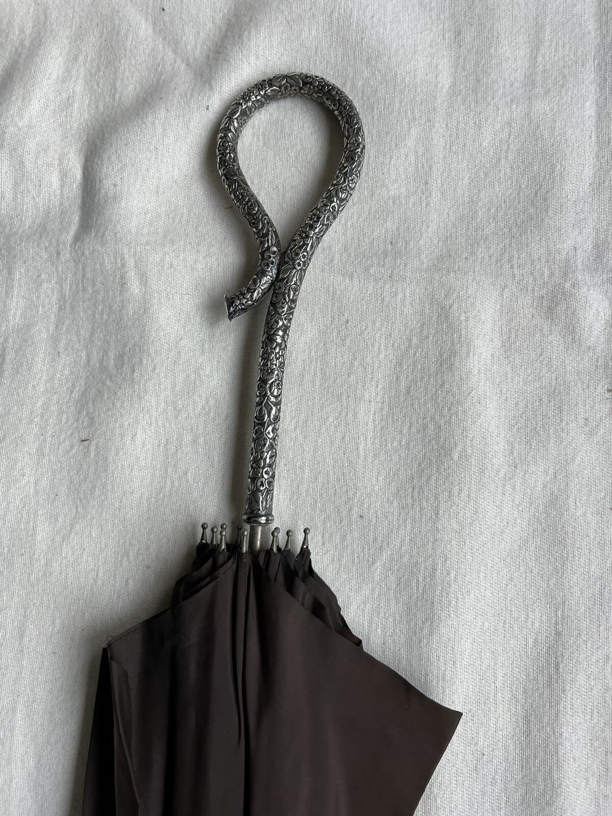 Antique Loop End Sterling Silver Repousse Umbrella From Baltimore 6