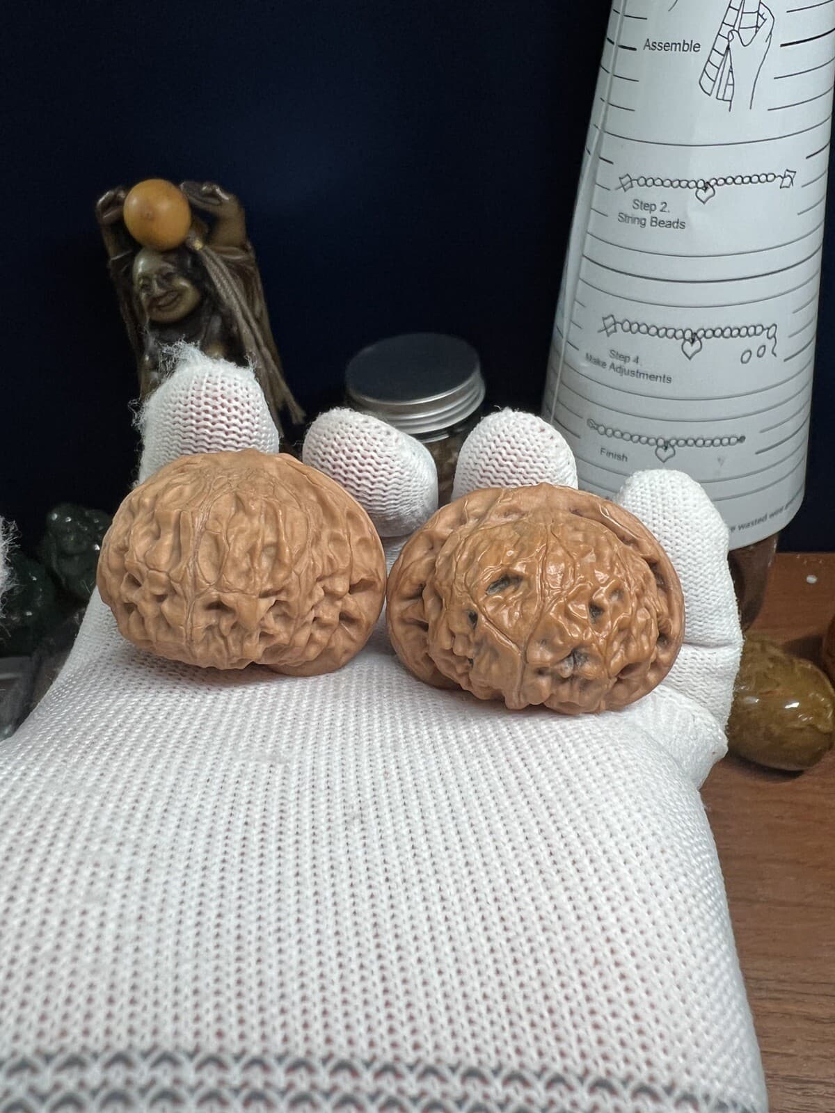 Pair of  Match Chinese Health Walnut 40.5×38×30.5mm 精配宫灯文玩核桃 也叫玉玺