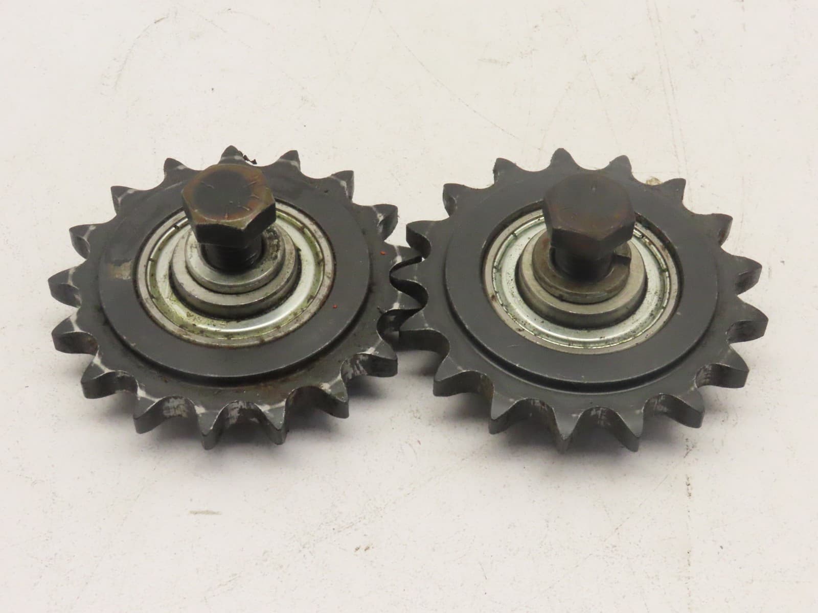 40BB17H Hytrol ANSI Roller Chain Idler Sprocket 17Teeth 5/8"ID W/Hardware Lot-2 2