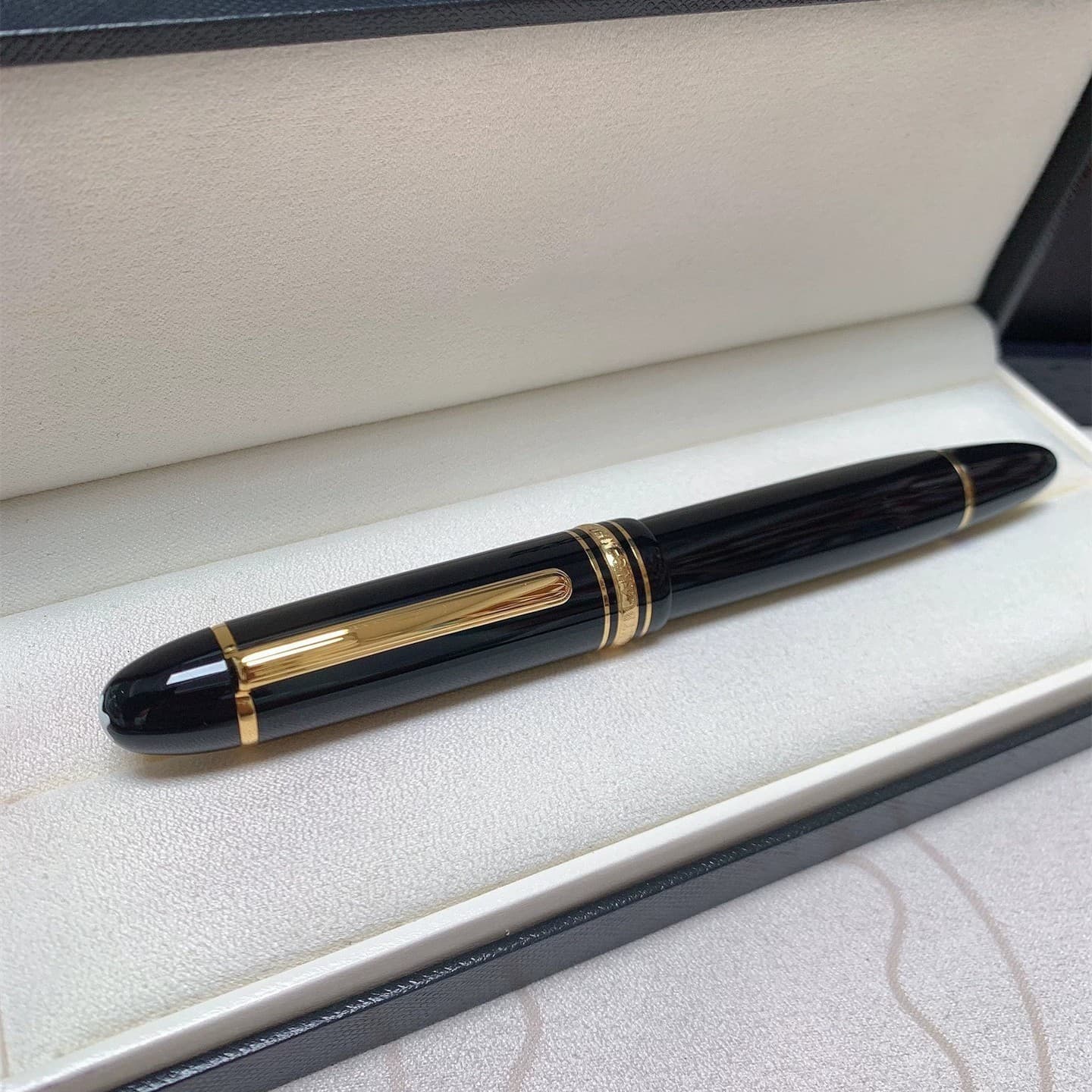 Perfect Piston Inking Resin Series Bright Black-Gold Clip Fountain Pen 3