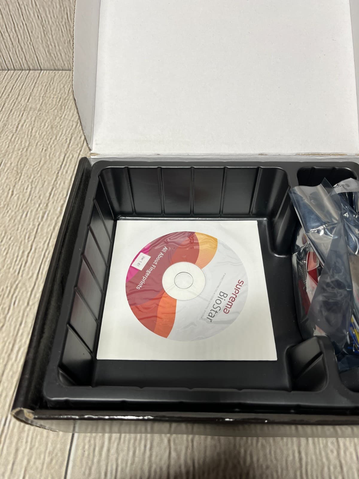 Suprema BioStation BST-TC-V07KA Innovative Fingerprint Terminal 4