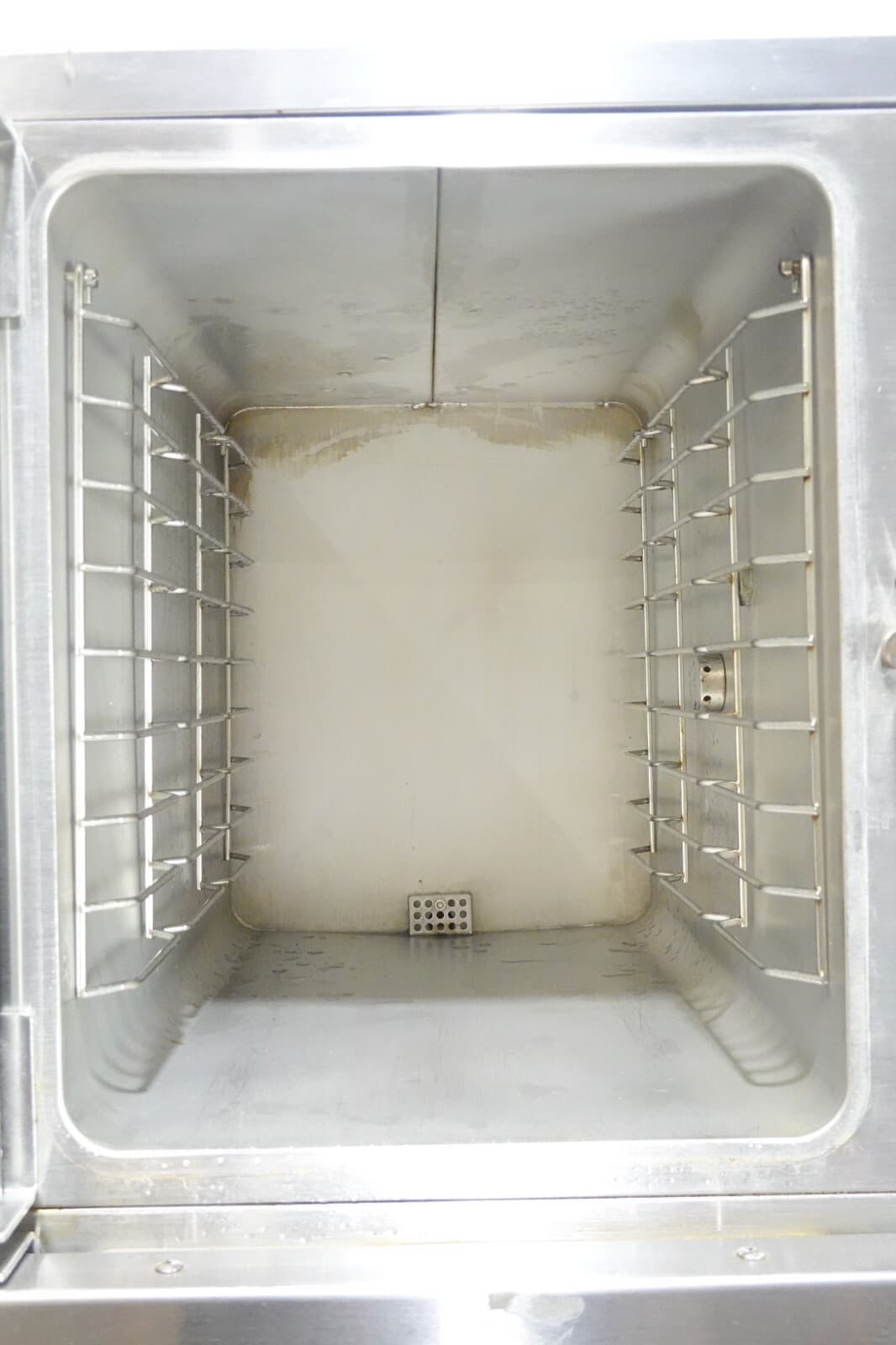 VULCAN 10 PAN DOUBLE STACKED NATURAL GAS CONVECTION STEAMER MODEL C24GA10-1 6