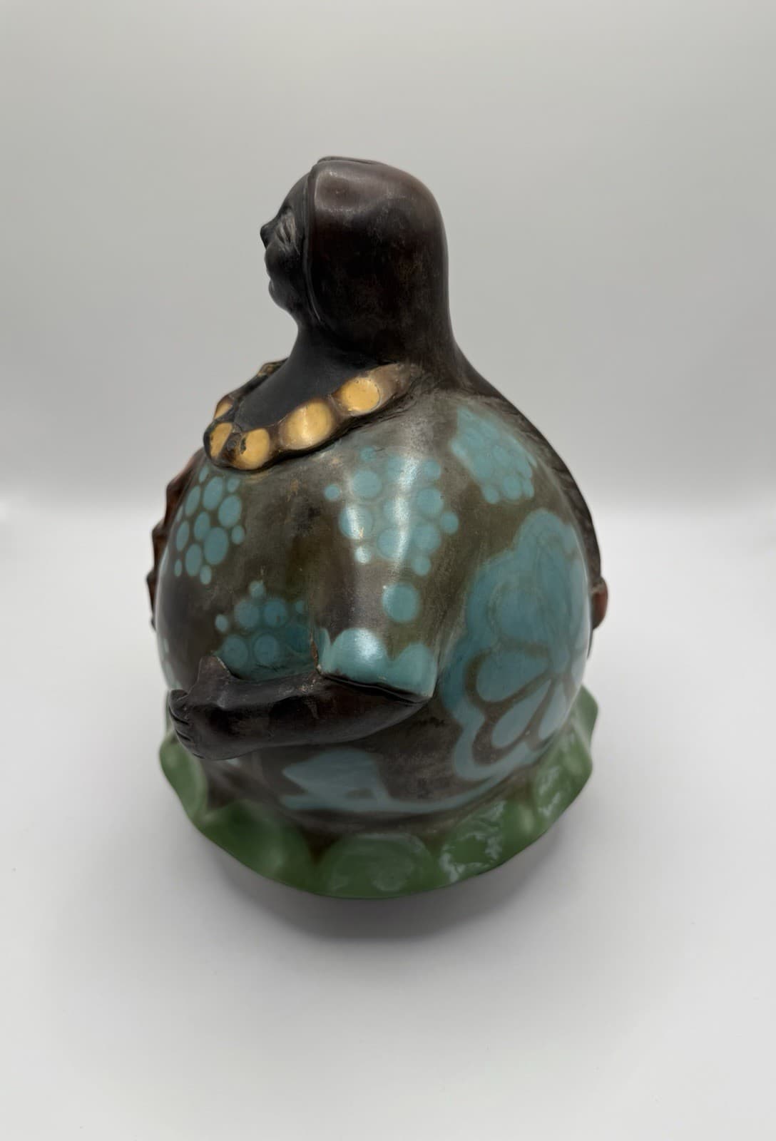 Chulacanas Pottery Peruvian Folk Art Luis Sandoval Woman-10” Tall 2