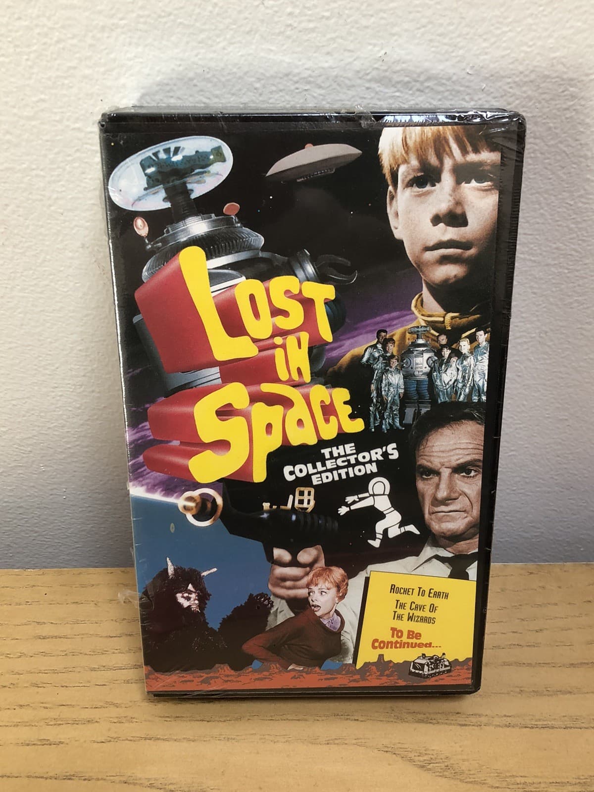 *NEW* Lost In Space The Collector's Edition Rocket To Earth/The Cave VHS 1996