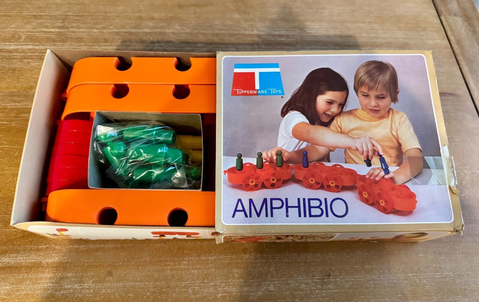 Tupperware Amphibio Play Set With Original Box Vintage Complete New 2