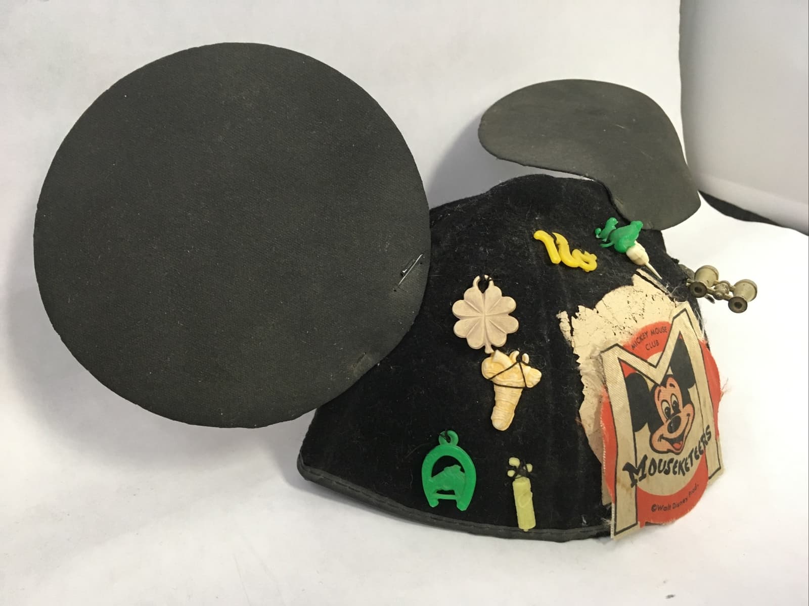 Vintage 1950s Disney Mickey Mouse Club Hat with Charms Benay Albee Made in USA 5