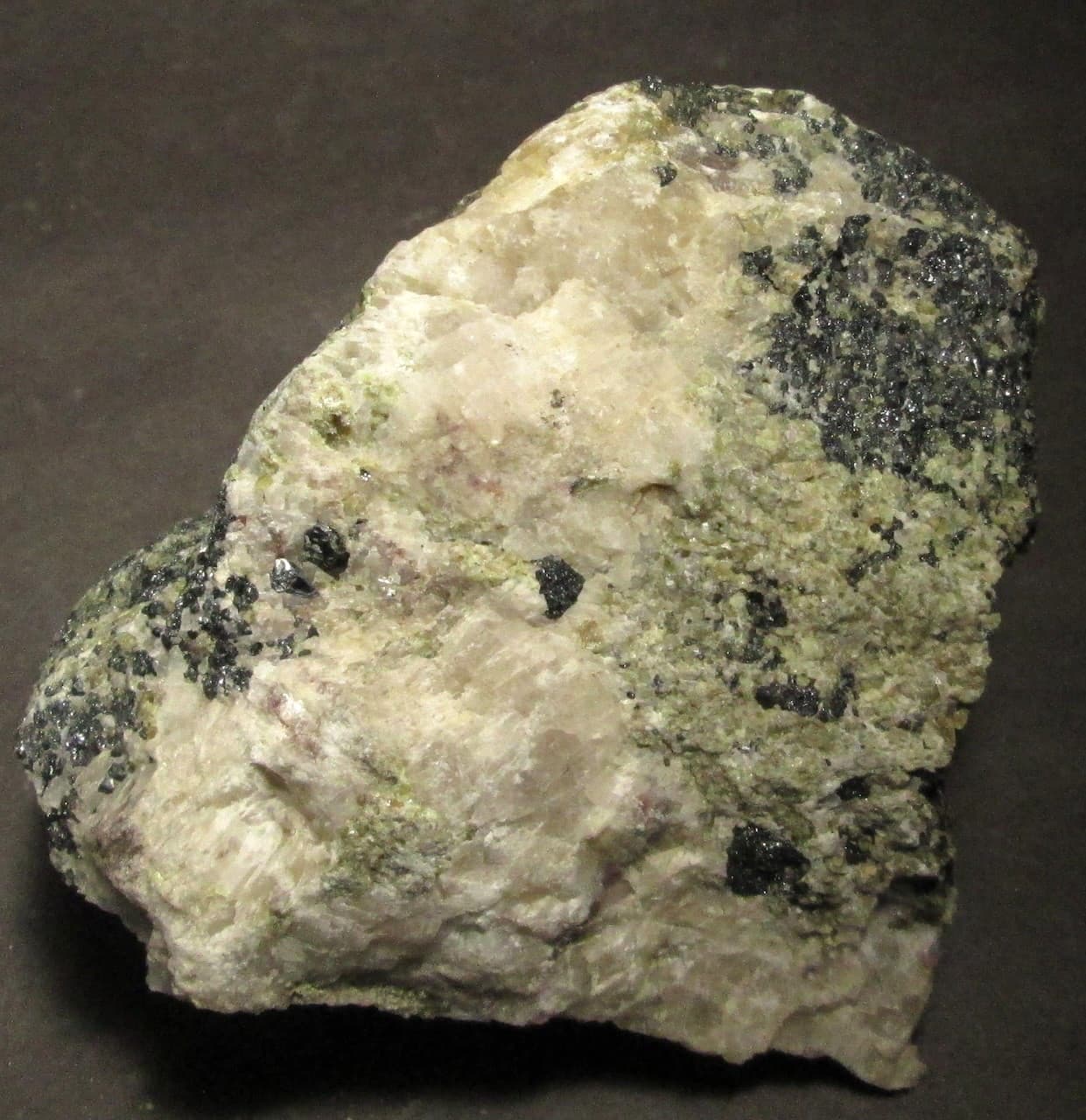 Pale Mint Green Bi-Wave Willemite  Fluorescent Mineral Franklin NJ 4