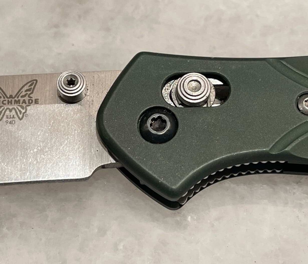 Made in USA Pivot Screw For Benchmade Osborne 940 943 Aluminum Handle Knife 3