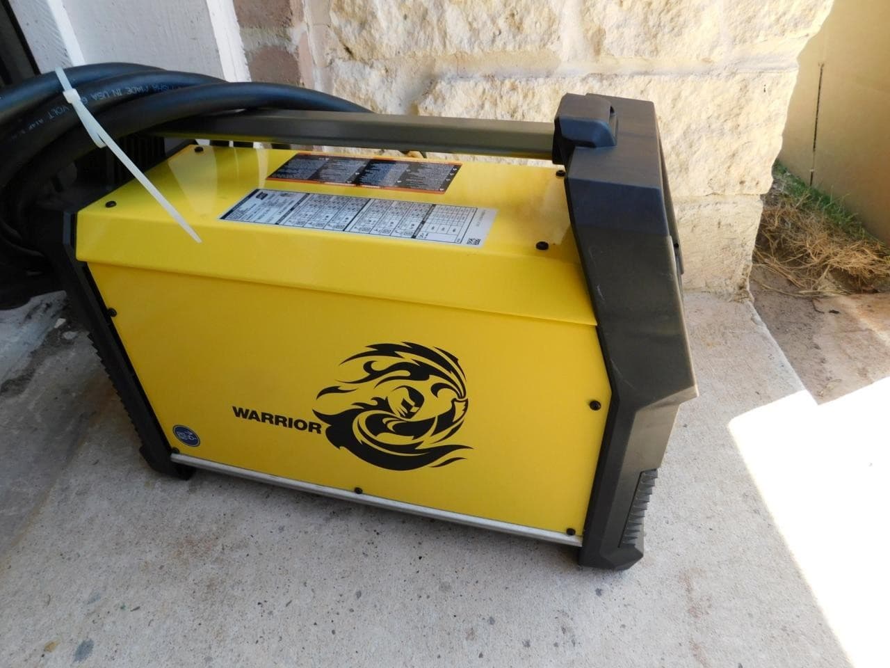 ESAB 0558102558 WARRIOR 300i CC/CV MULTI-PROCESS WELDER STICK TIG MIG