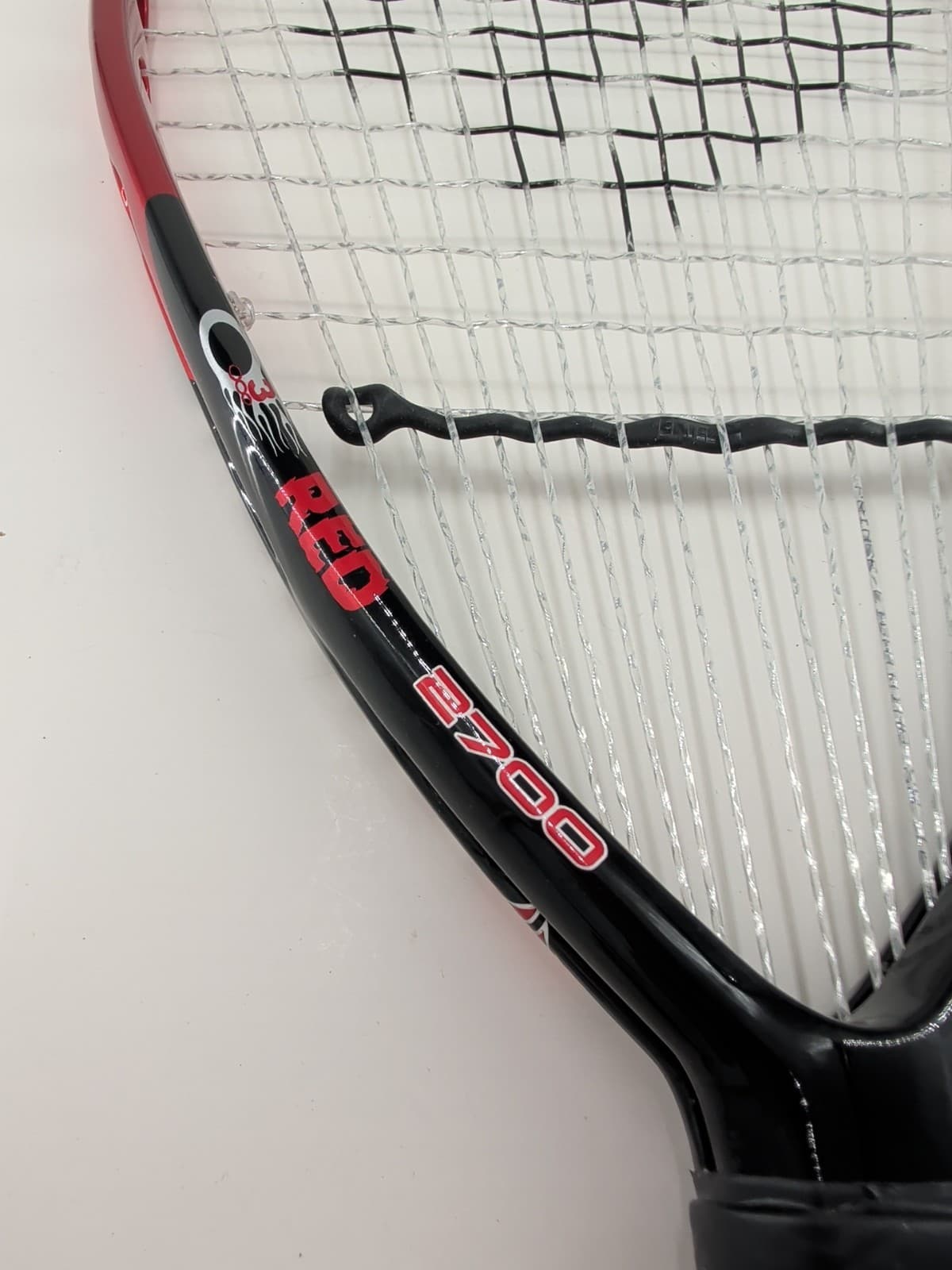 Ektelon O3 Red 2700 Racquetball Racquet Titanium Tungsten Carbon W/Case 6