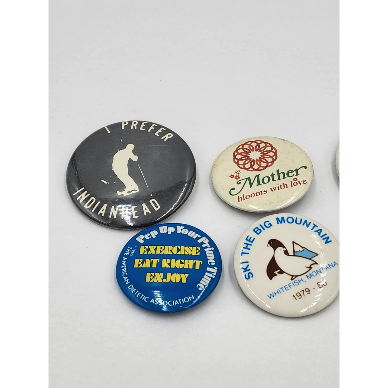 Vintage Buttons Lot 7 Praise Lord IndianHead Therapy Big Mountain Pins Pinback 6
