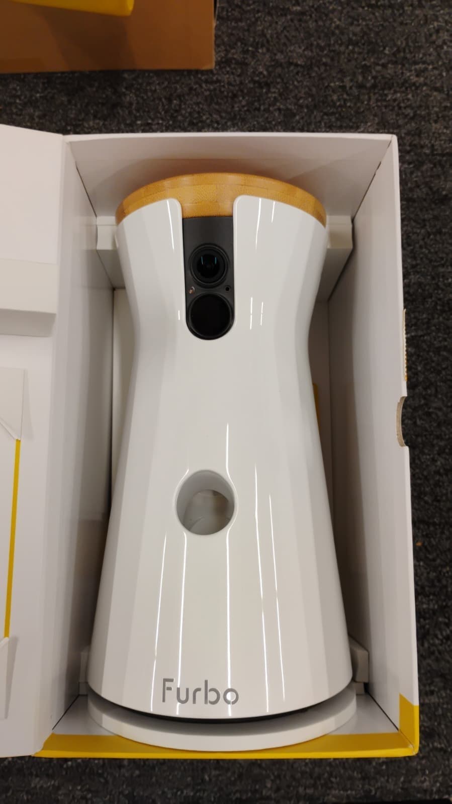 Furbo Dog Camera 360 Treat Tossing Full HD Wifi Pet camera - Slightly used - O5 3