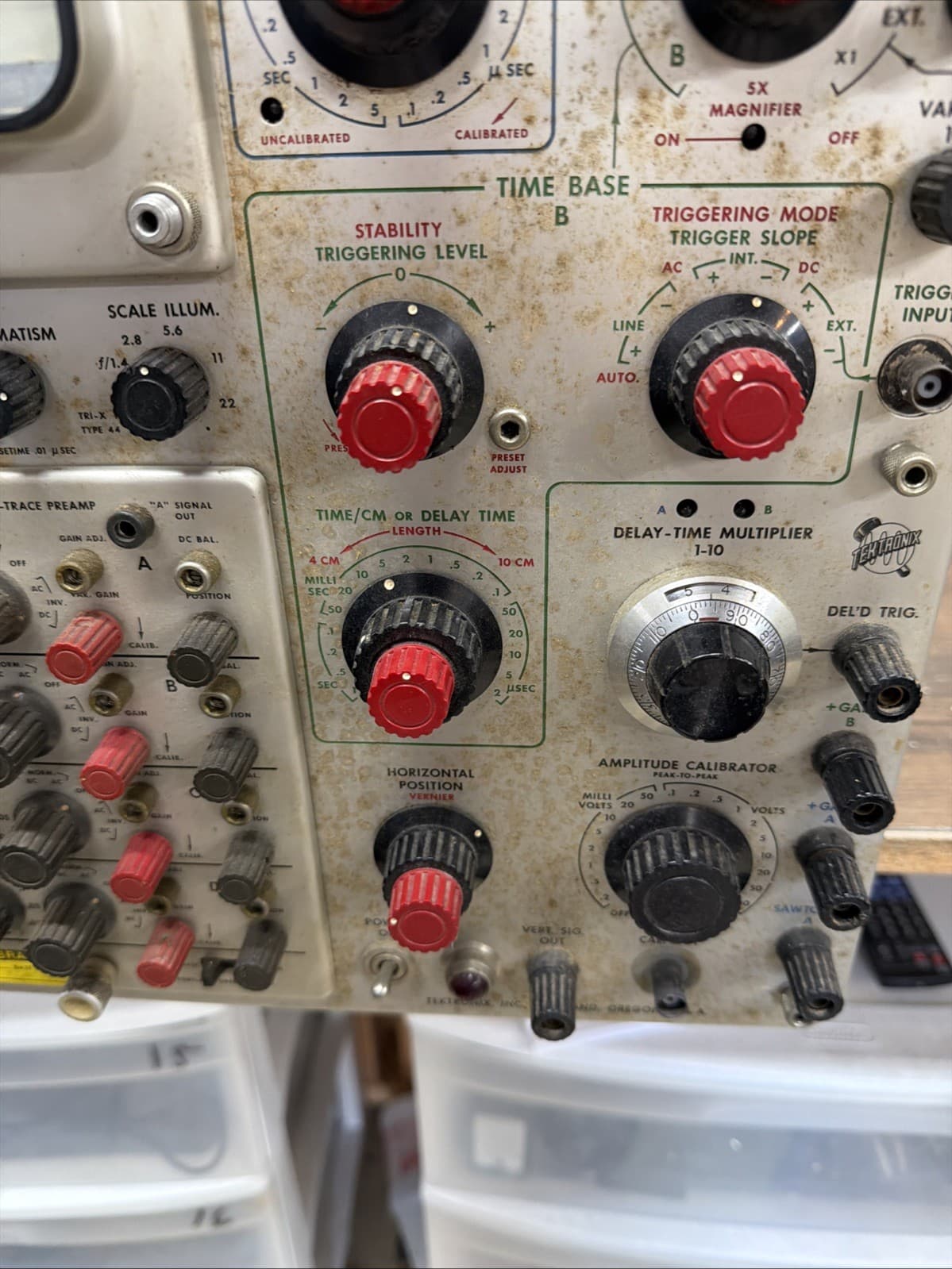 TEKTRONIX TYPE-545A  OSCILLOSCOPE Works 4