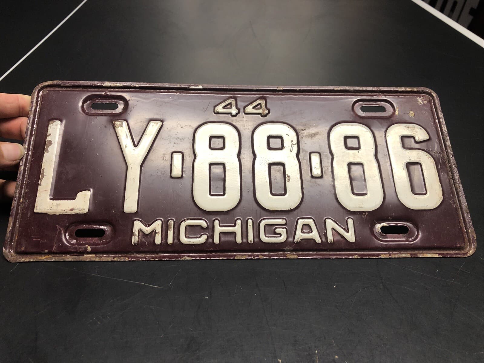 1944 Michigan License Plate LY 88 86 2