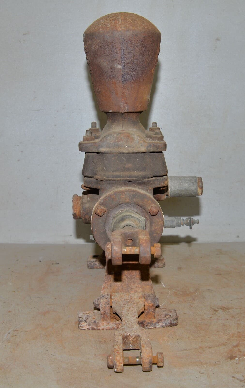 Rare antique Goulds Pump water ram hand lift garden farm ranch collectible tool 6