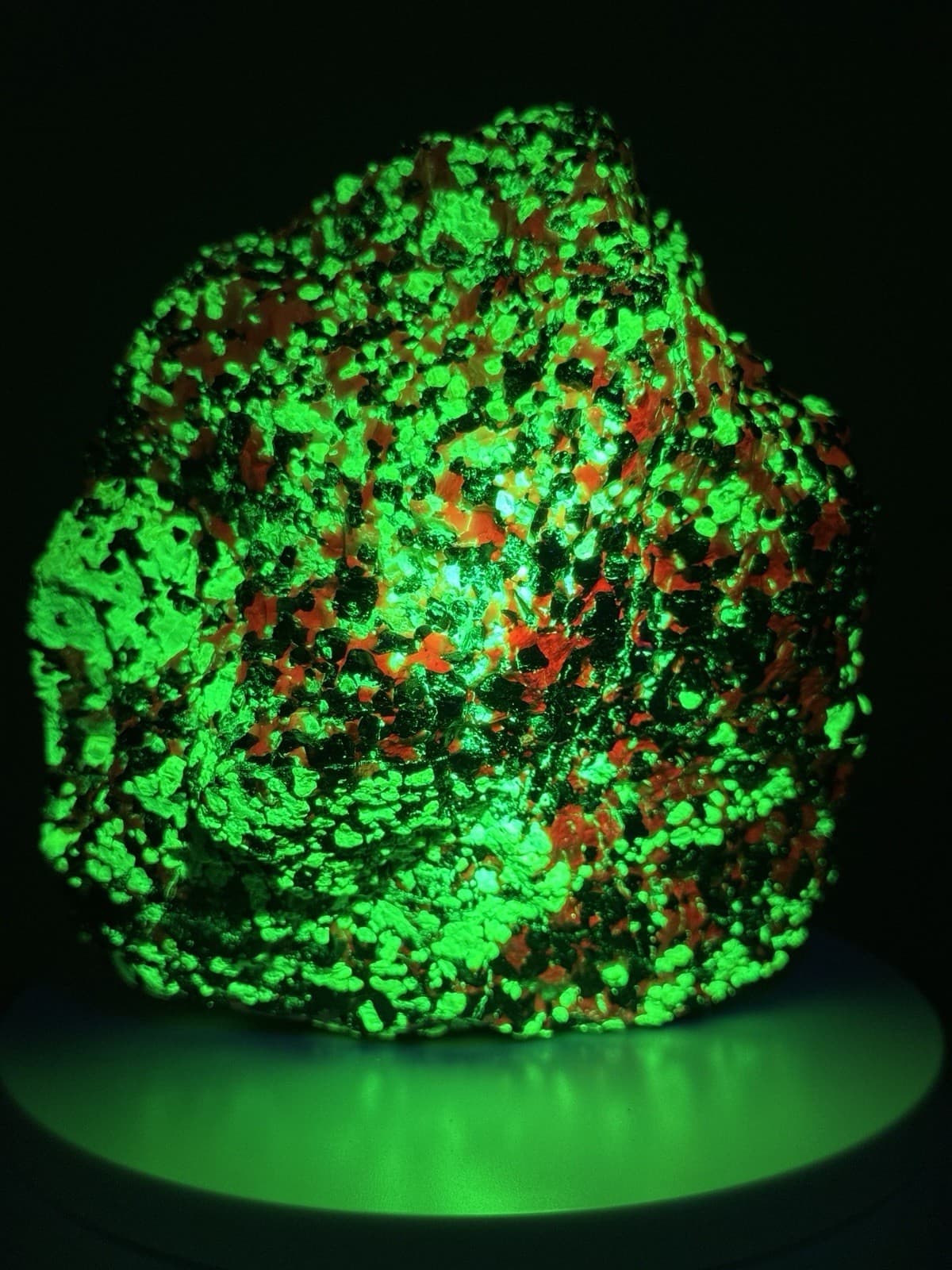 LARGE VIBRANT Franklinite, Willemite & Calcite NJ Fluorescent Mineral Specimen 4