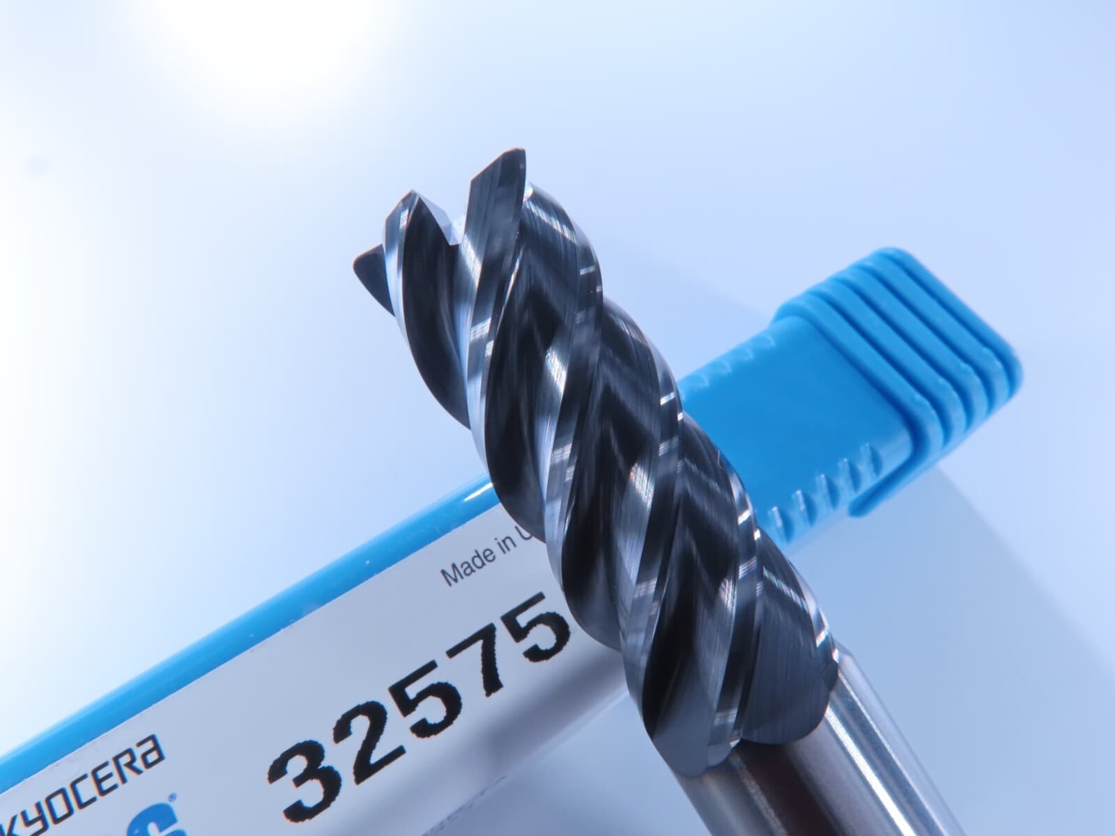 NEW KYOCERA SGS 32575 V-CARB SOLID CARBIDE 1/2" END MILL .030" RADIUS LATHE TOOL 3