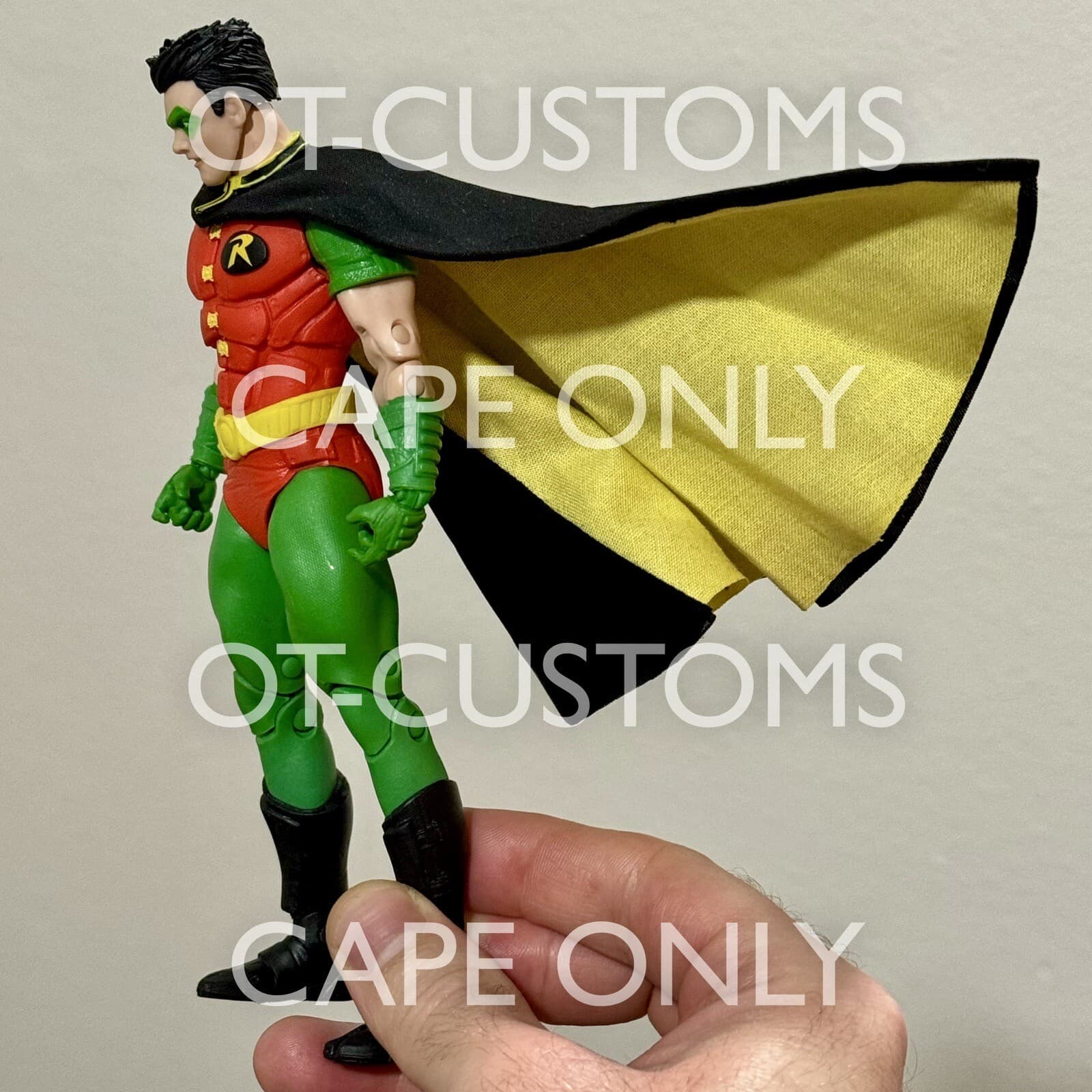 Wired Cape - Robin McFarlane Toys DC Multiverse Rebirth 2