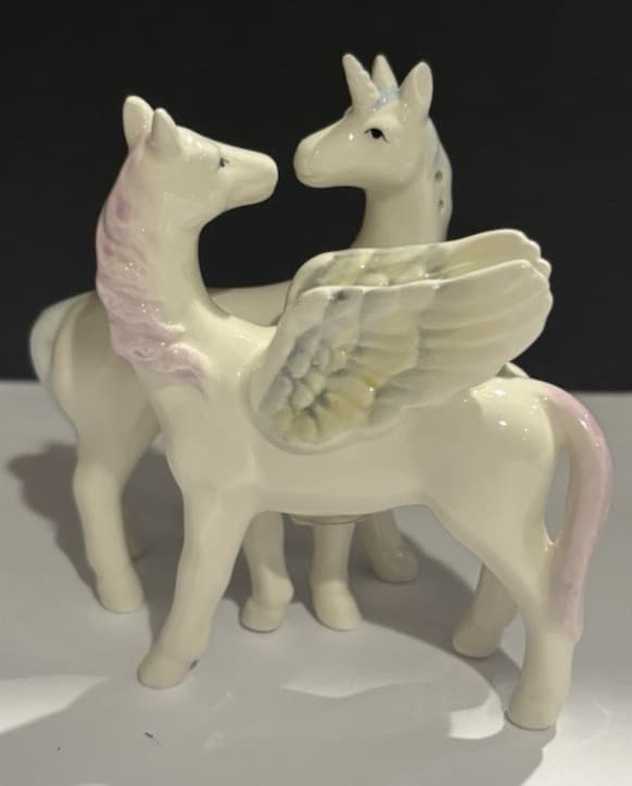 Unicorn and Pegasus Ceramic Salt and Pepper Shaker Set magnetic 3