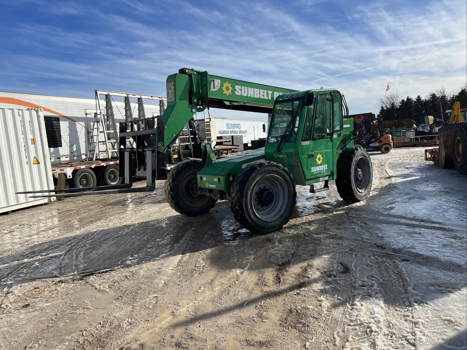 2015 JLG 6036 6000# capacity cab heat Cummins diesel 2800 hours 60” Forks