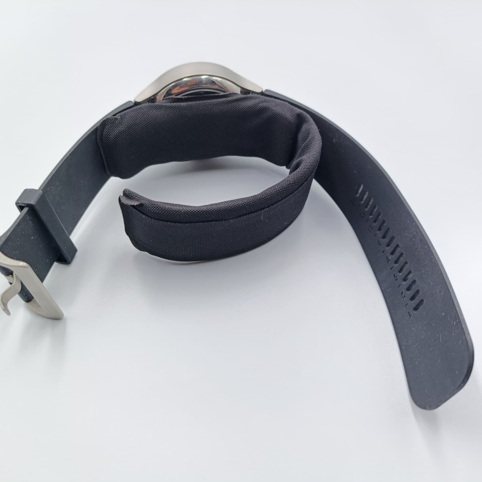 Omron HeartGuide HCR-6900T-M Smart BP Monitor Watch Bluetooth AC100V Unit Only 4