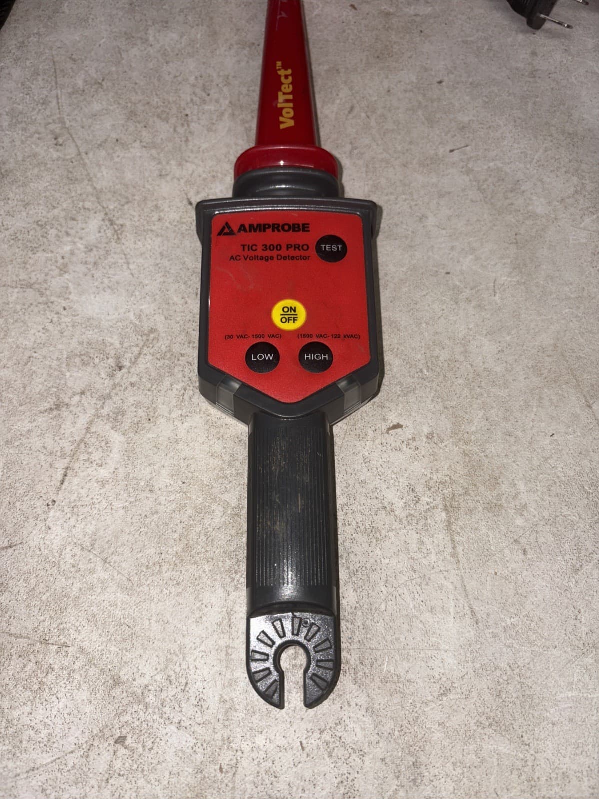 Amprobe TIC 300 PRO Voltect - Non-Contact Safe High Voltage Detector