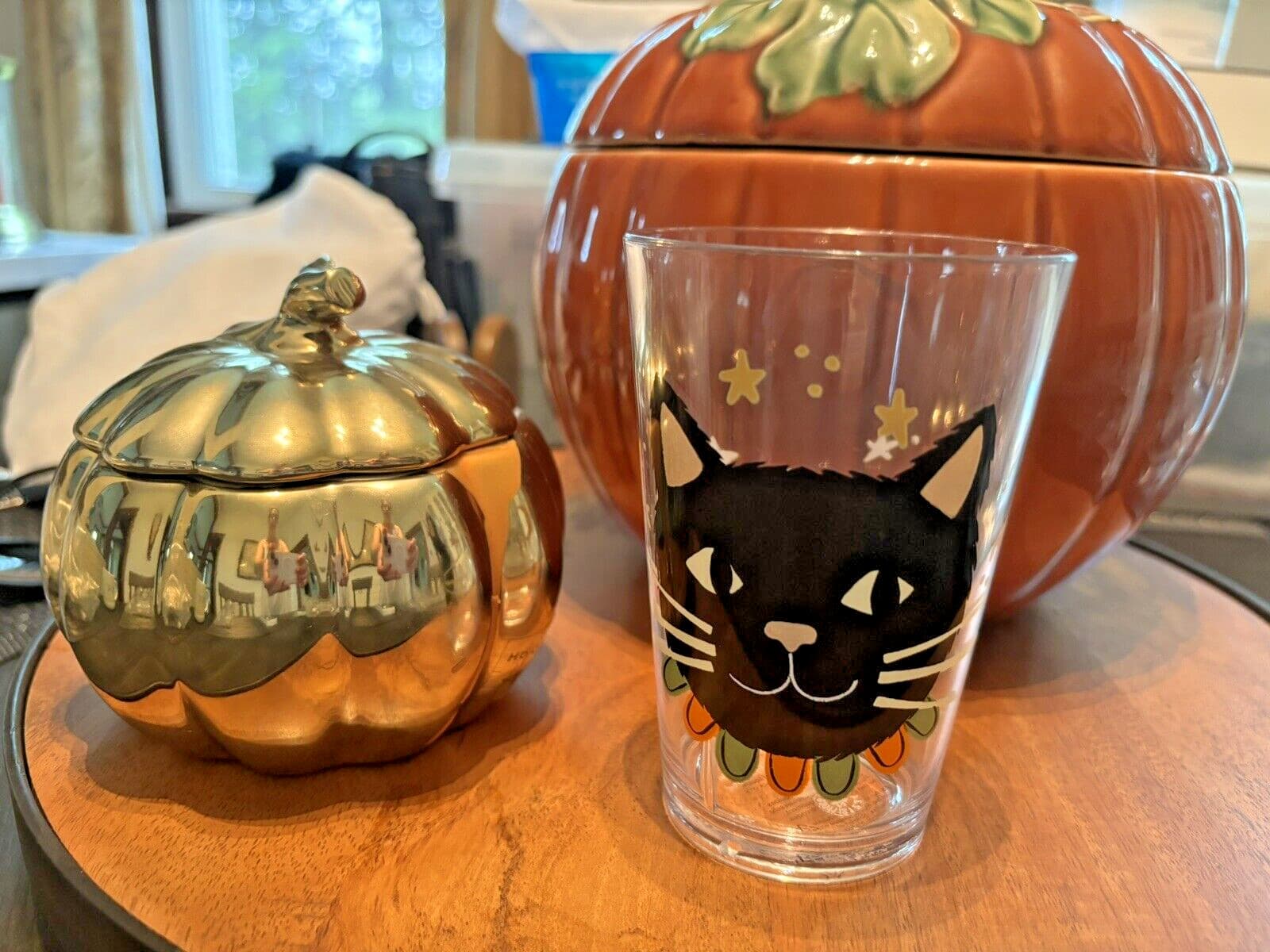 Pottery Barn Disney Halloween Holiday party black cat kids dinner party SET 12 - 3