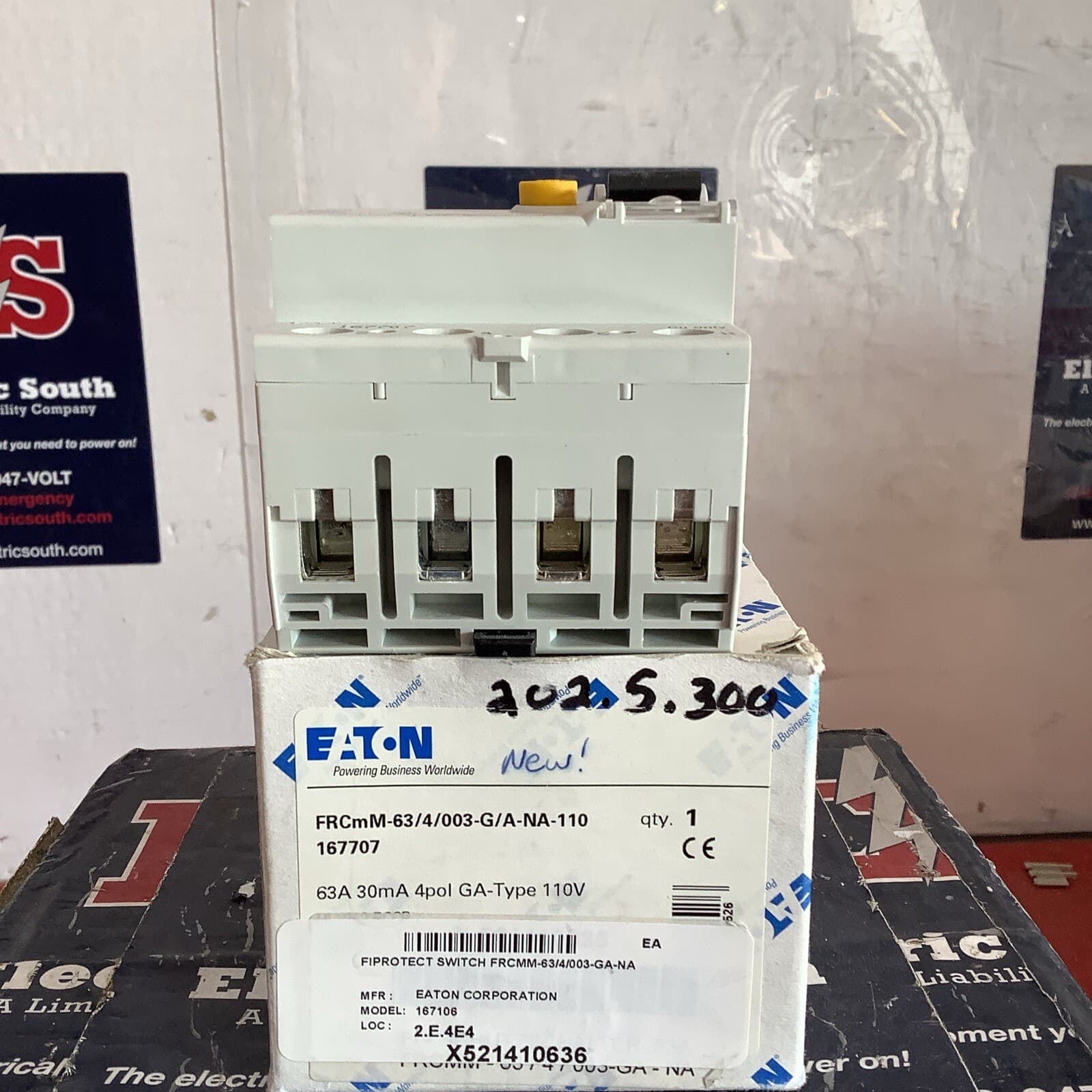 Eaton FRCmM-63/4/003-G/A-NA-110 FiProtect Switch 5