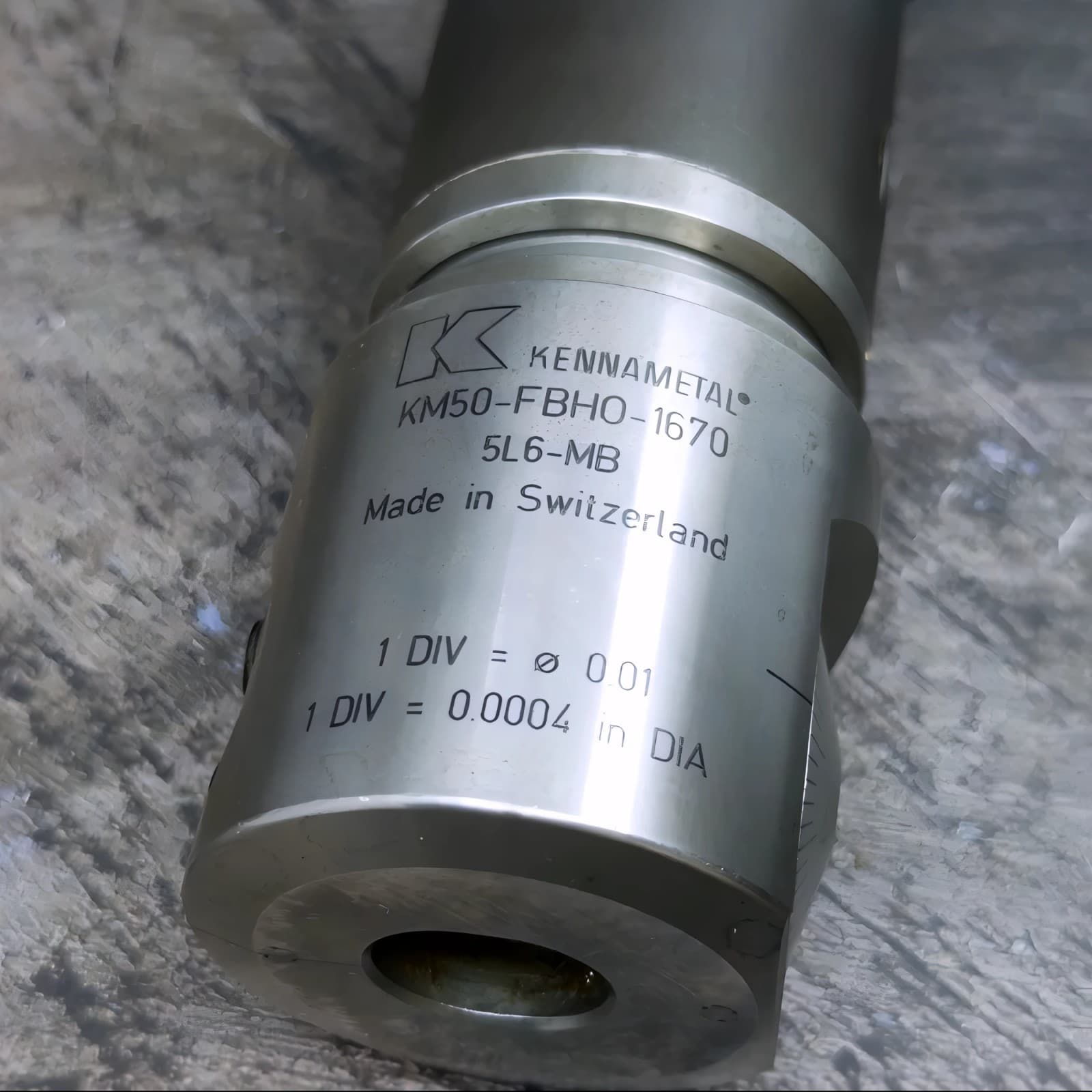 KENNAMETAL FINE BORING HEAD - KM50-FBHO-1670 - CAT40 4