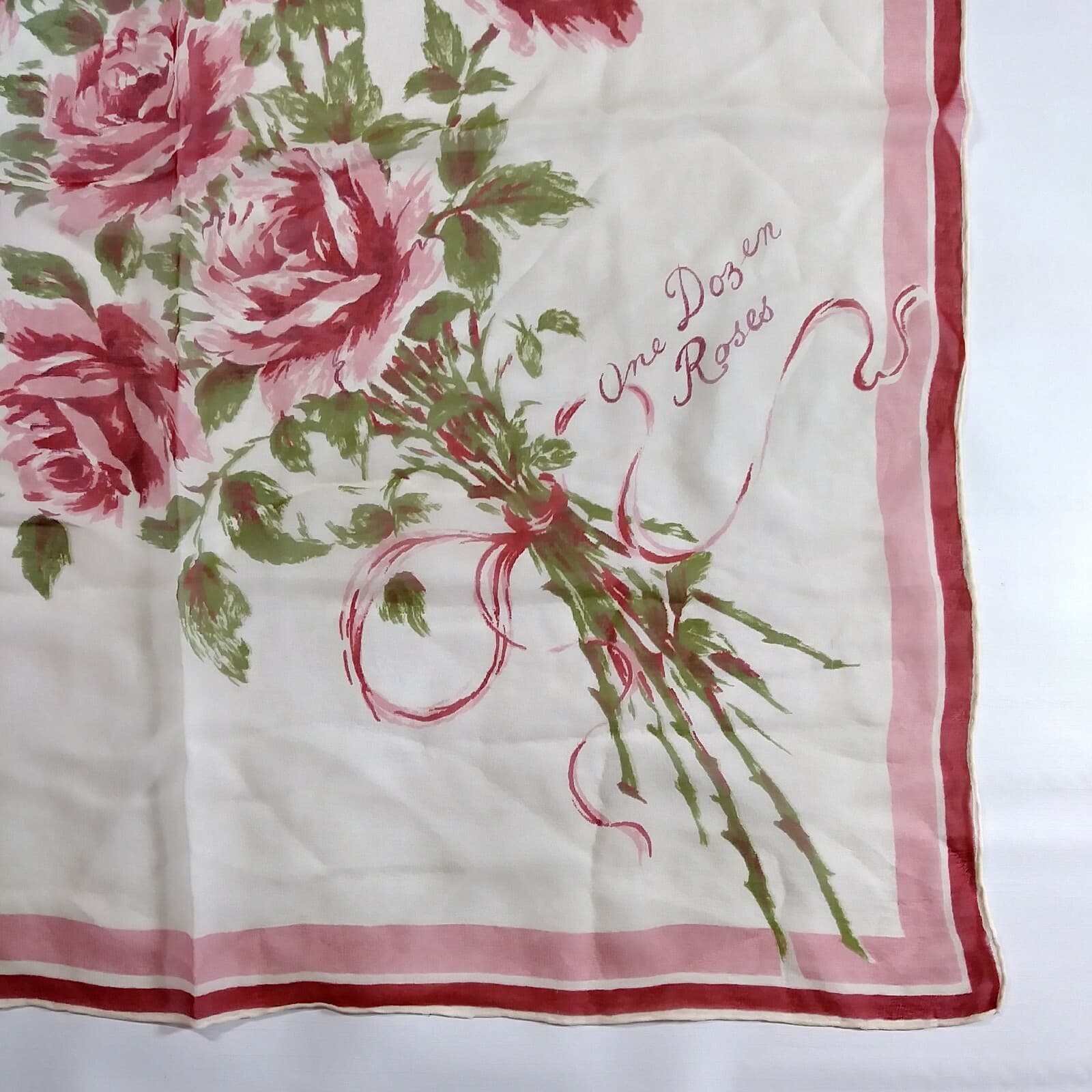 Vtg Womens Scarf One Dozen Roses Sheer Bouquet Flowers  3