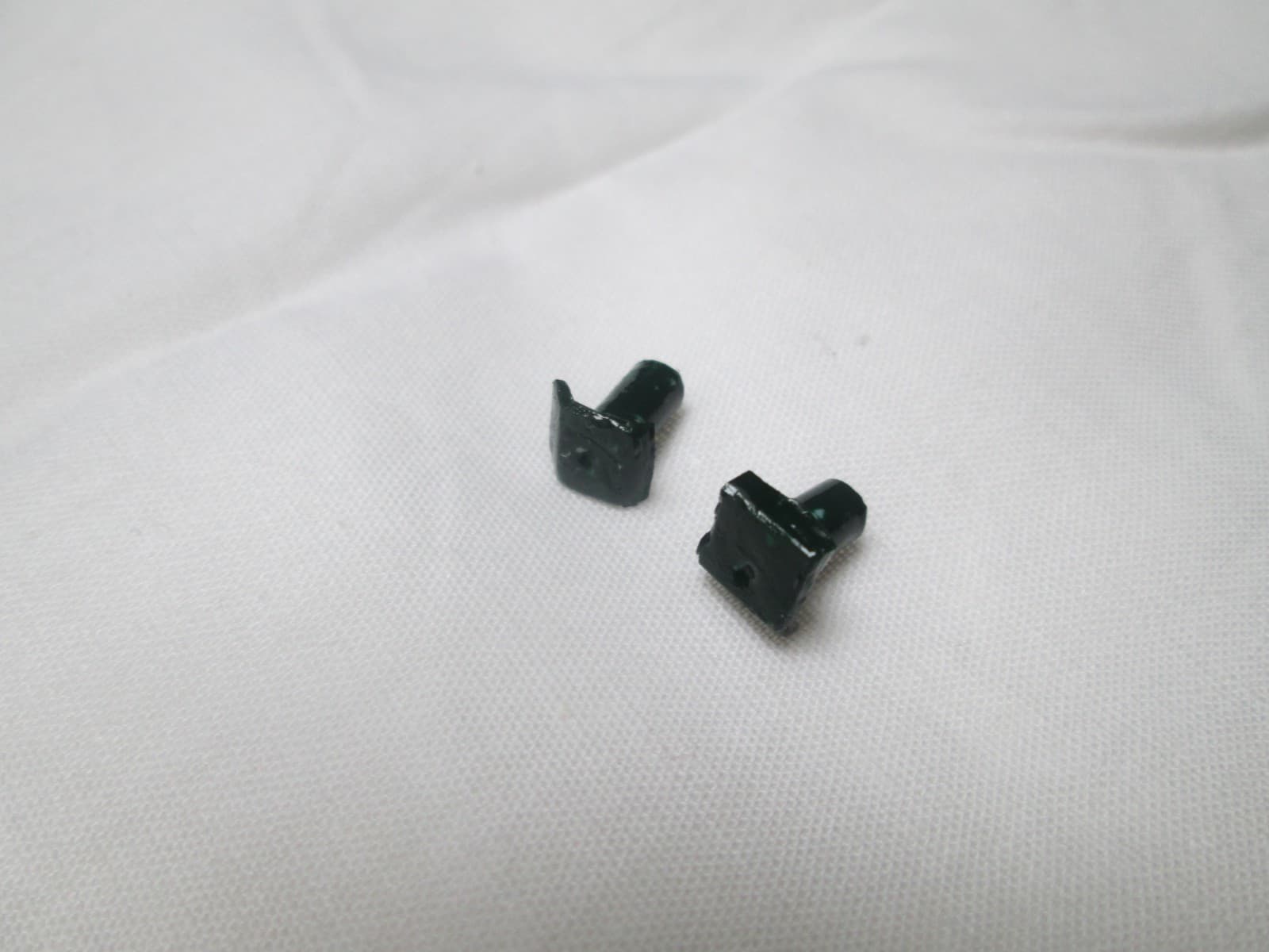 1968 Hess Truck Battery Cover Feet Set 2