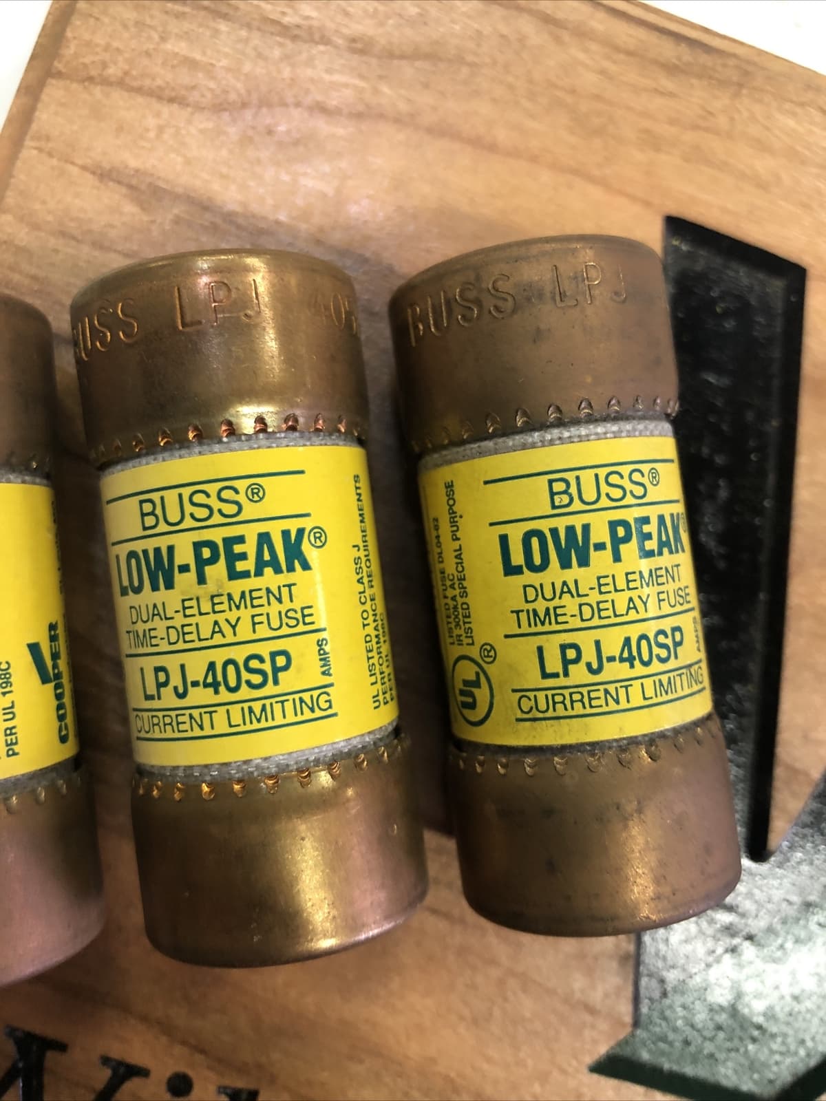 3 NEW BUSSMANN LPJ-40SP FUSE 40A LOT OF 3 2