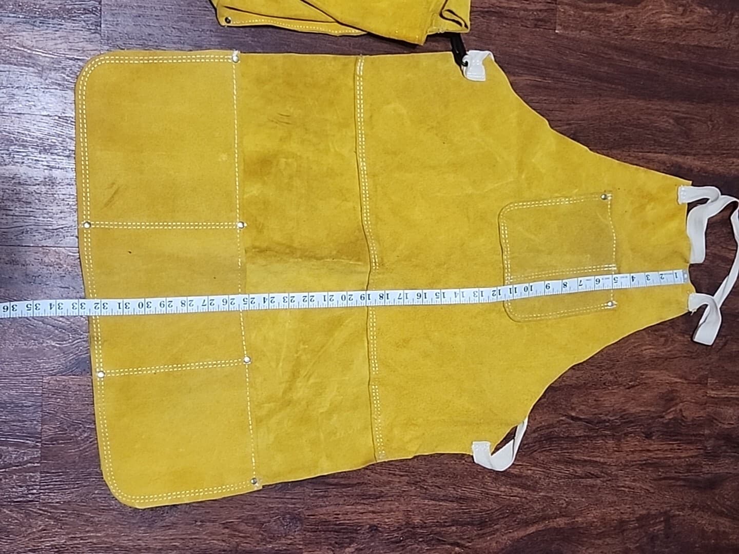 Leather Apron 32" Tall Protective ClothingCarpenter Gardening   Pakistan  4