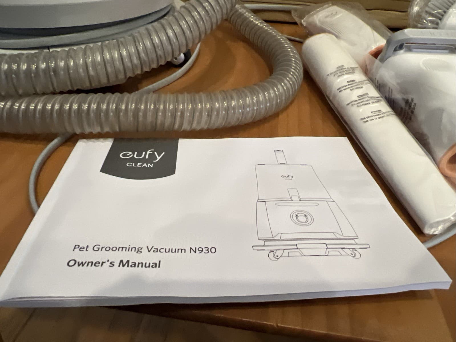 Clean by Anker N930 Pet Grooming Kit with Vacuum, 5-In-1, Strong Suction, 4.5L L 4