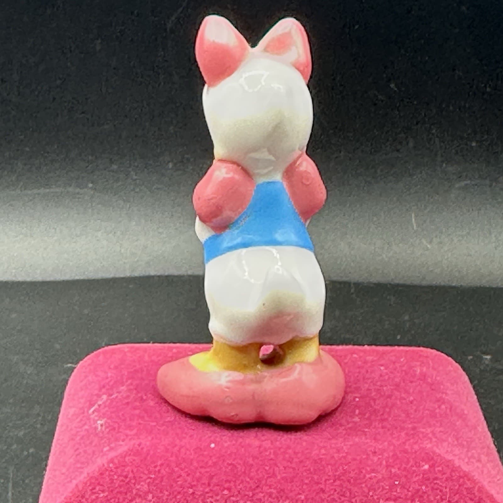 Vtg Disney Daisy Duck Mini Figurine Bone China Taiwan 2” Ceramic Collectible 3