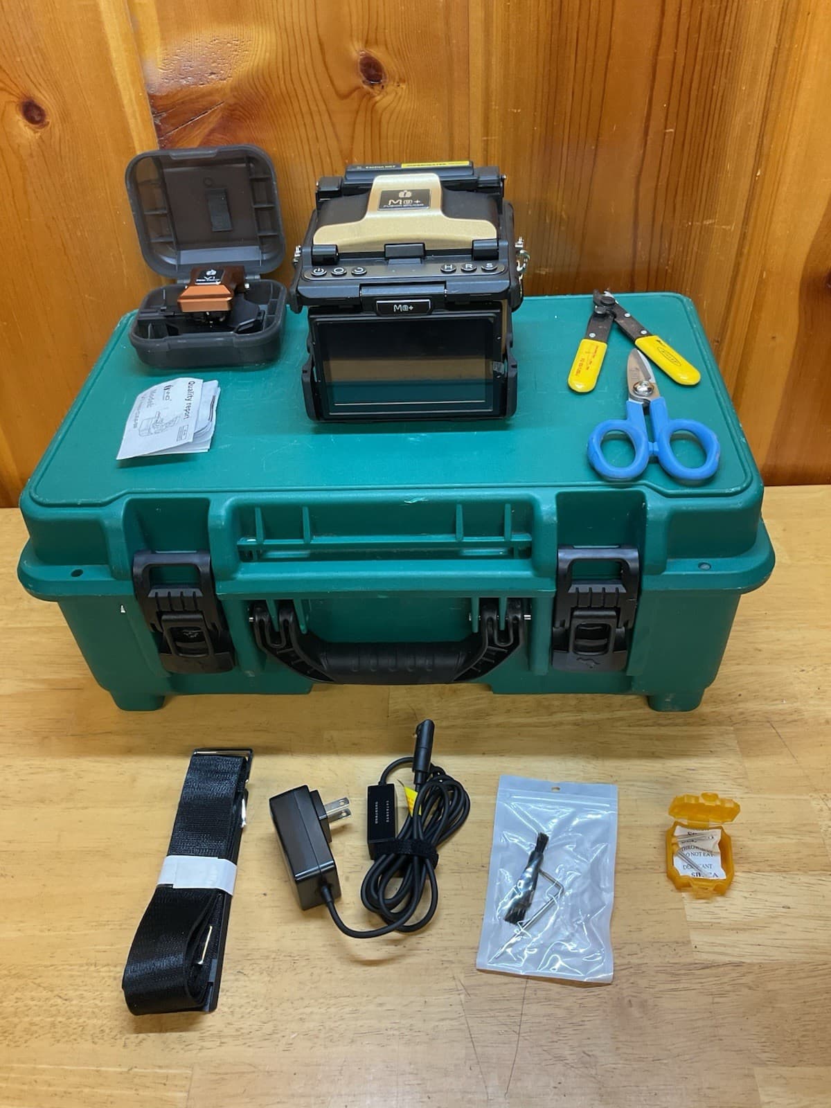 Inno M9+ Fusion Splicer Kit; V1 Cleaver; 123 Total Arcs