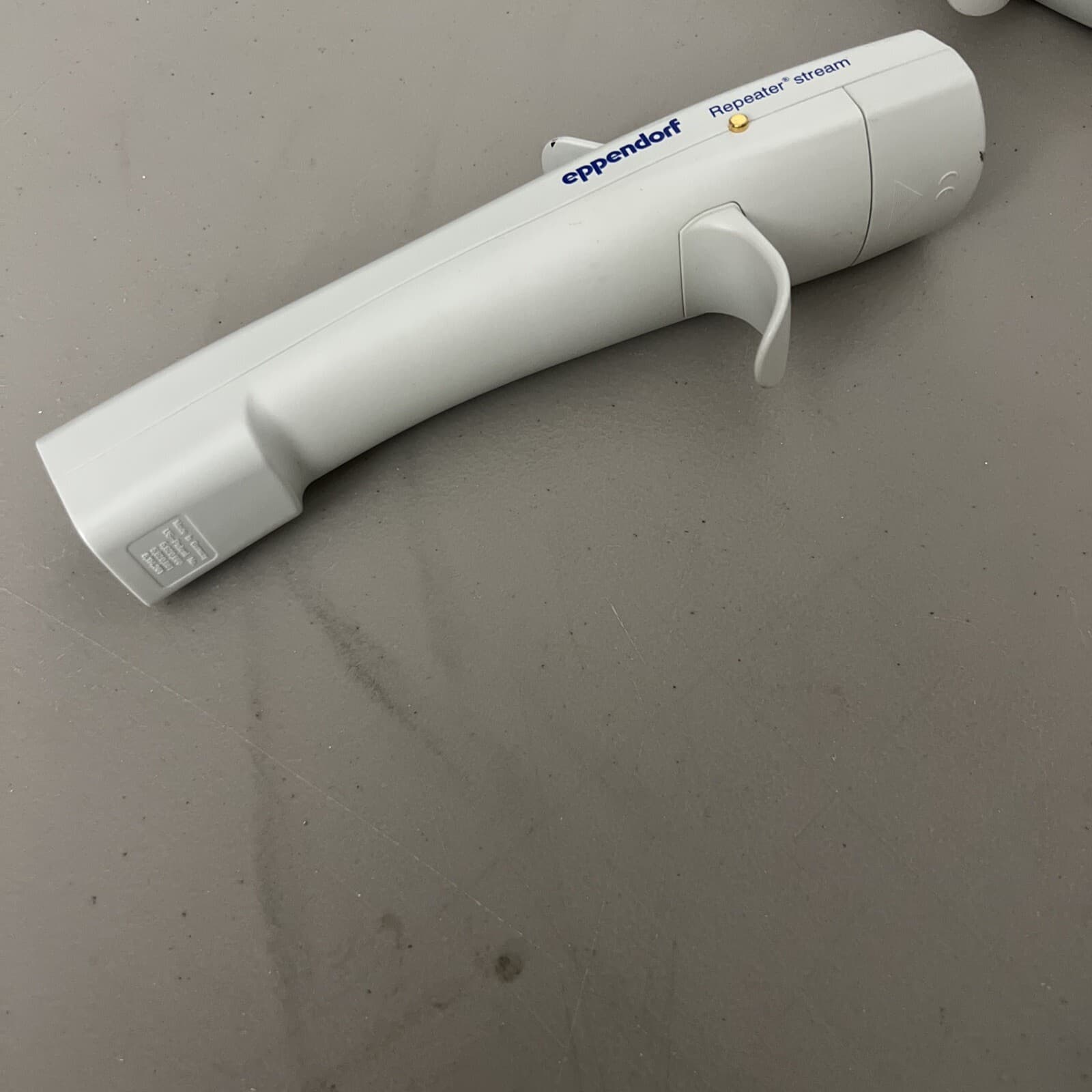 Eppendorf Repeater Stream Electronic Multi-Dispenser Pipette bundle- No Charger 4