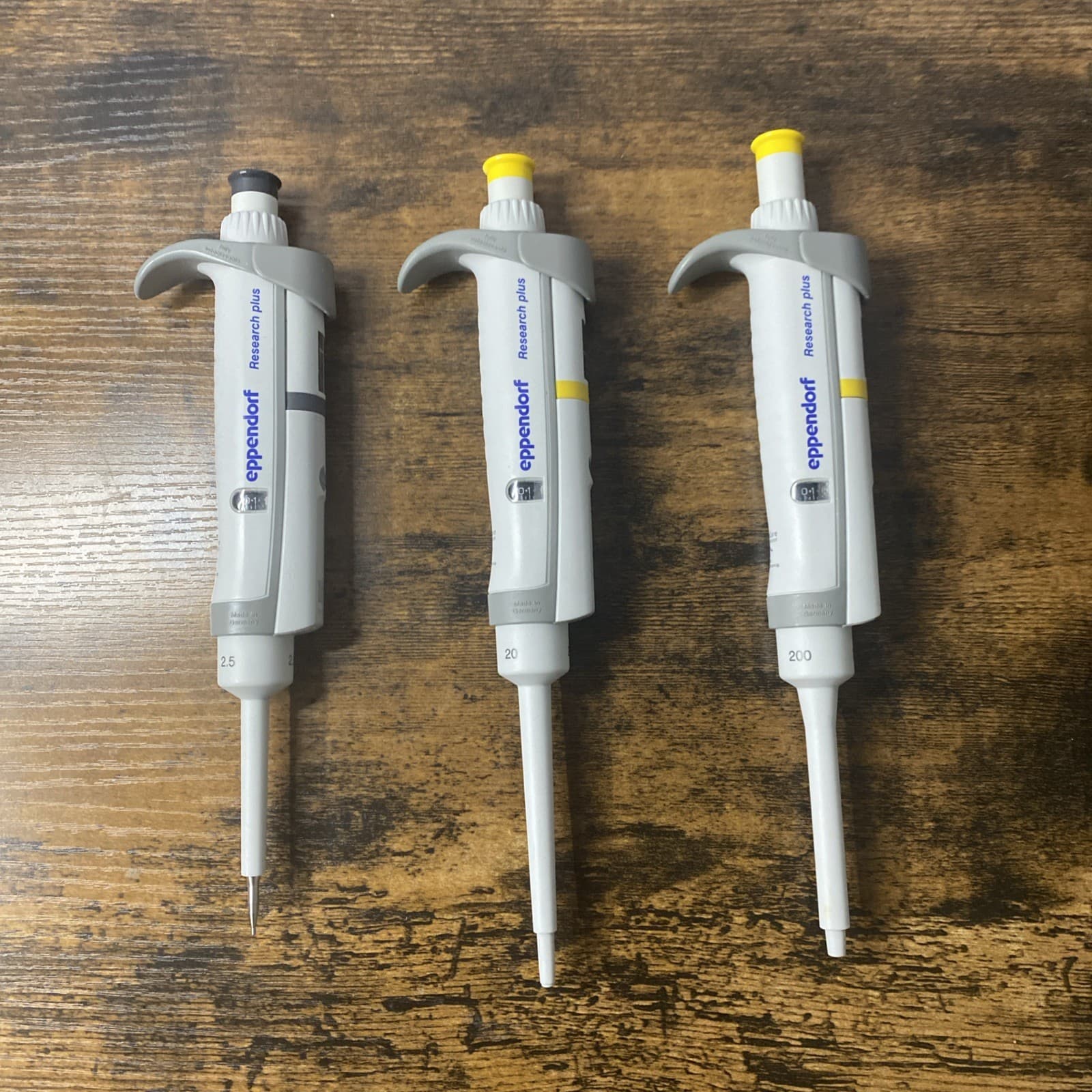 Eppendorf Research Plus Pipette set of 3 -  200, 20 & 2.5: Calibrated Sep 2025 3