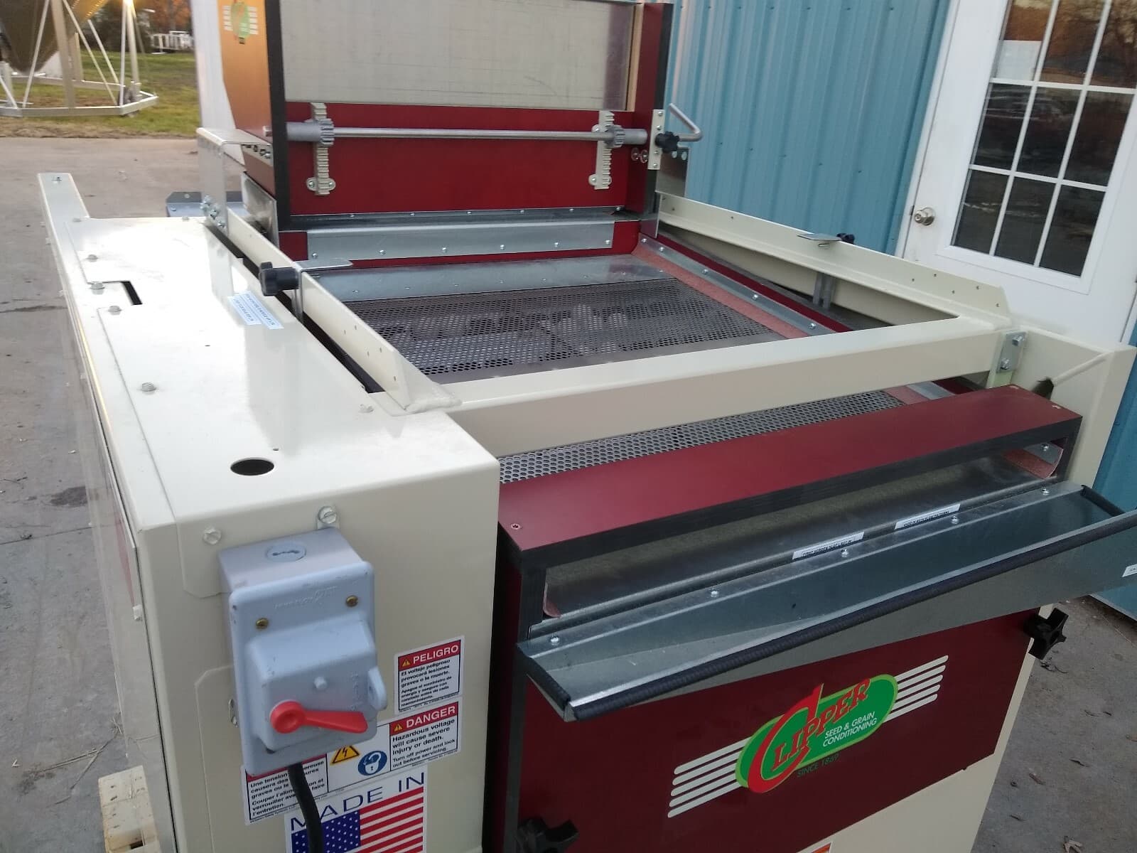 Clipper Eclipse Seed & Grain Cleaner (Fanning Mill) 6