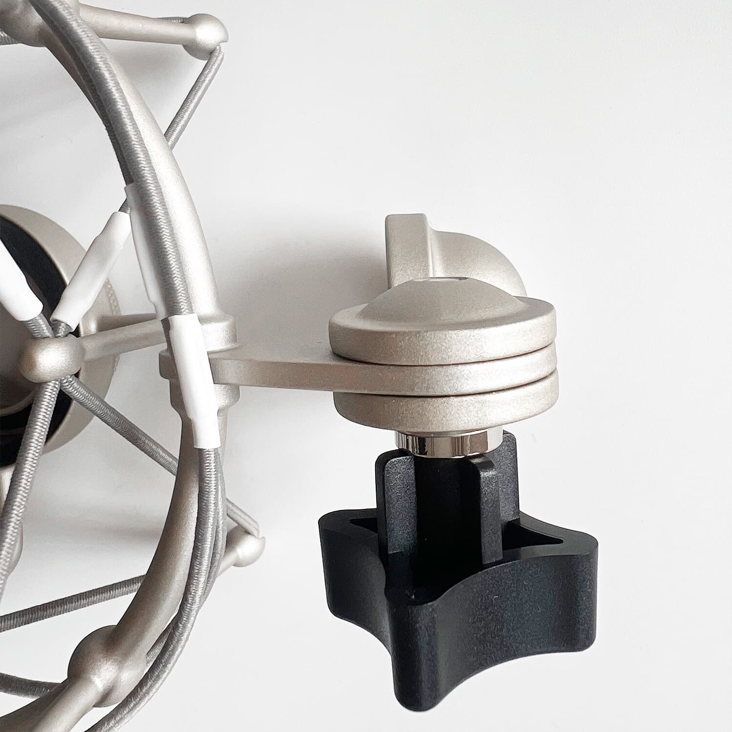 Neumann TLM102 Large Diaphragm Condenser Microphone Studio Set w/ Shockmount 6