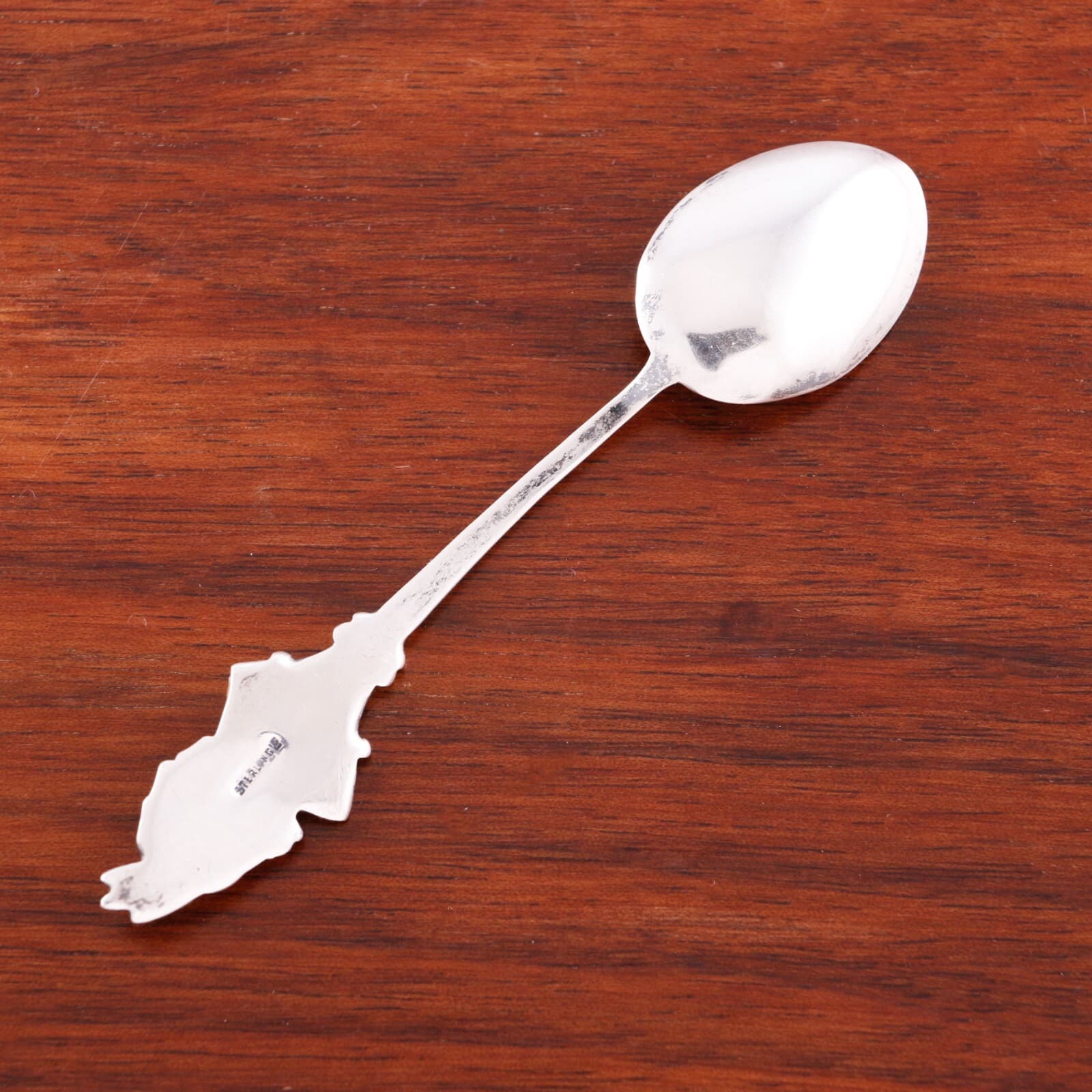 CANADIAN STERLING SILVER & ENAMEL SOUVENIR SPOON NATIVE AMERICAN " BANFF " 5