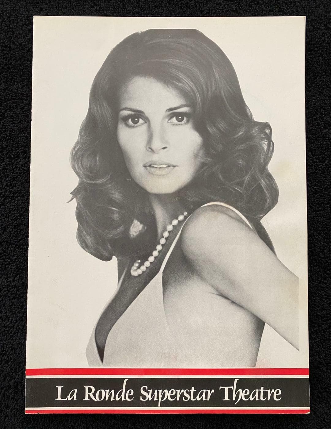 SEXY RAQUEL WELCH 1970's La Ronde Superstar Theater Souvenir Program RARE