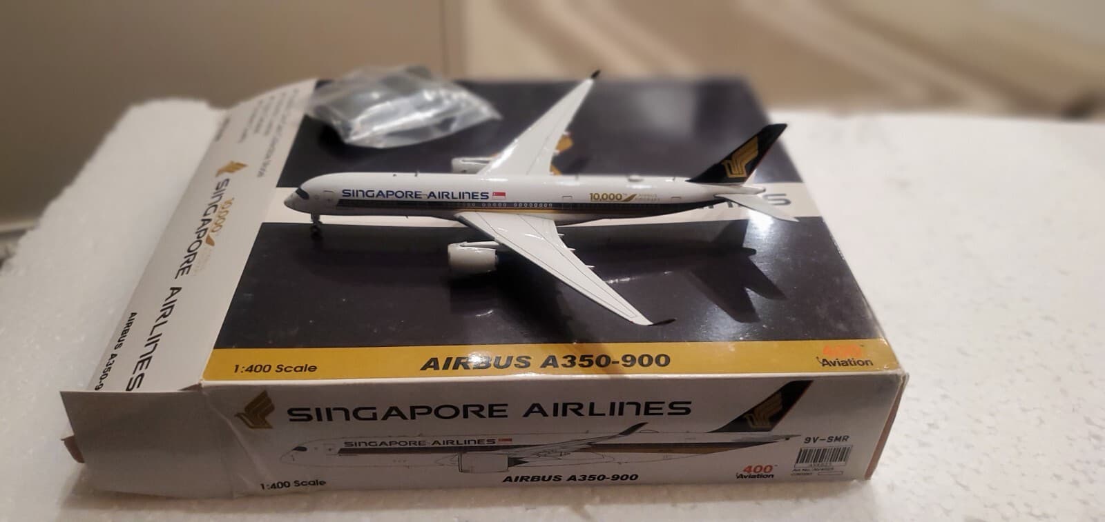 Aviation400 Singapore Airlines A350-941 1:400 AV4026 10,000th Airbus TTL 9V-SMF 3