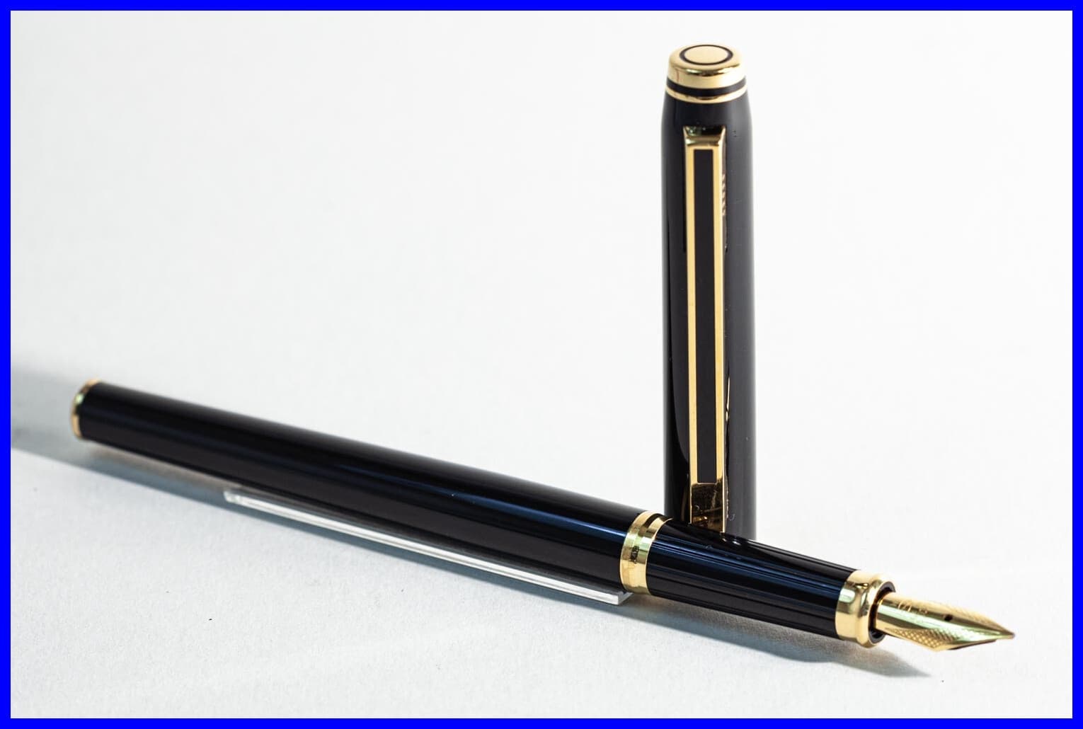 CROSS Fountain Pen In Black & Gold With 18K 750 Medium Nib